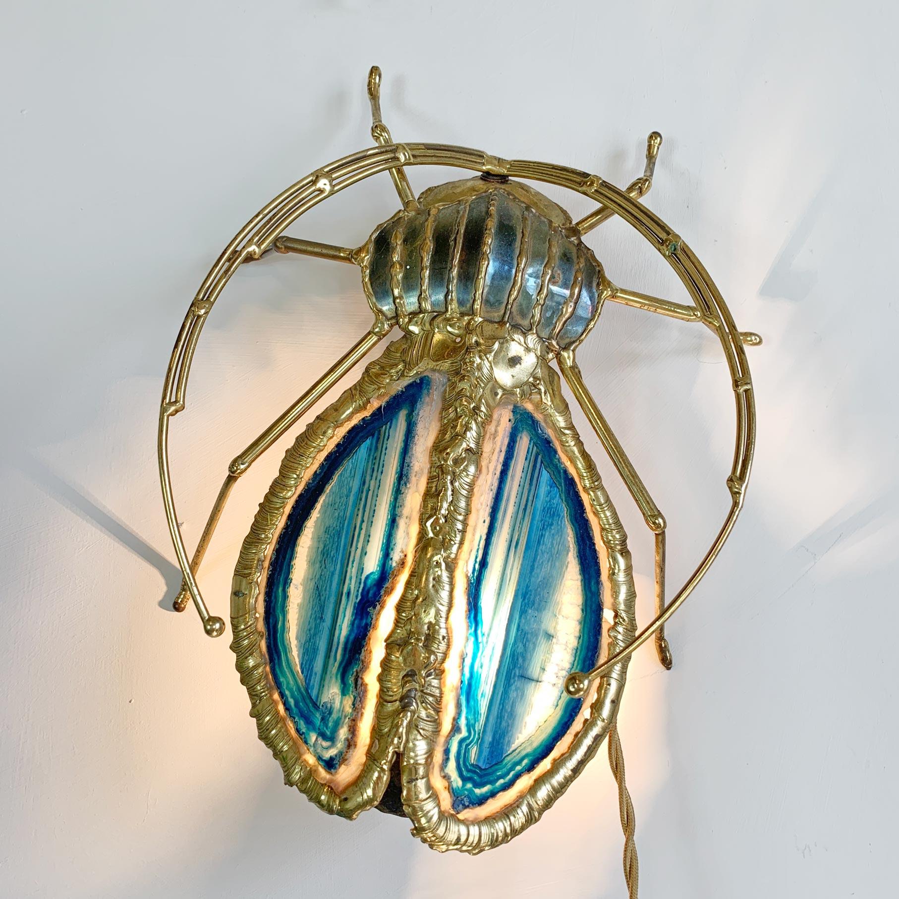 Francese Lampada a scarabeo Longhorn Beetle di HENRY Fernandez in oro e blu in vendita