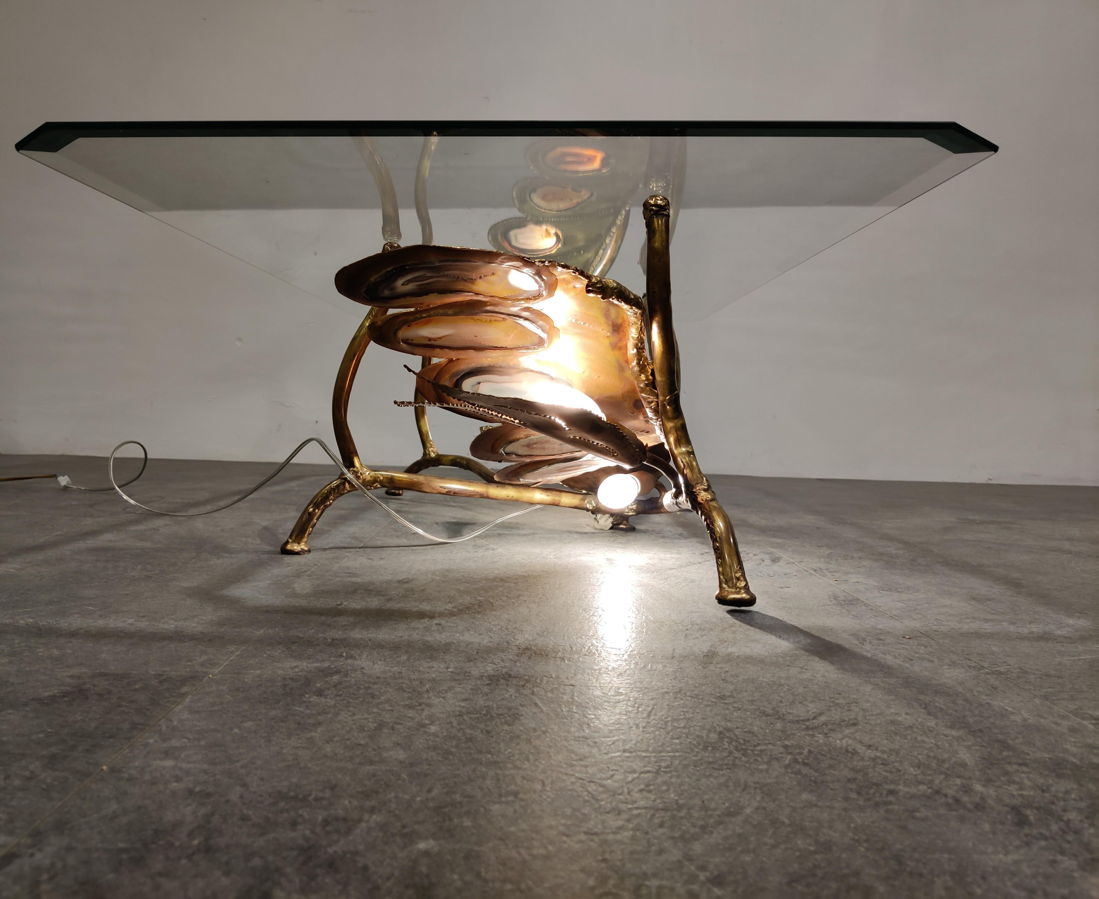 Mid-20th Century Henri Fernandez illuminating Sculptural Bird Coffee Table in Agate and Brass