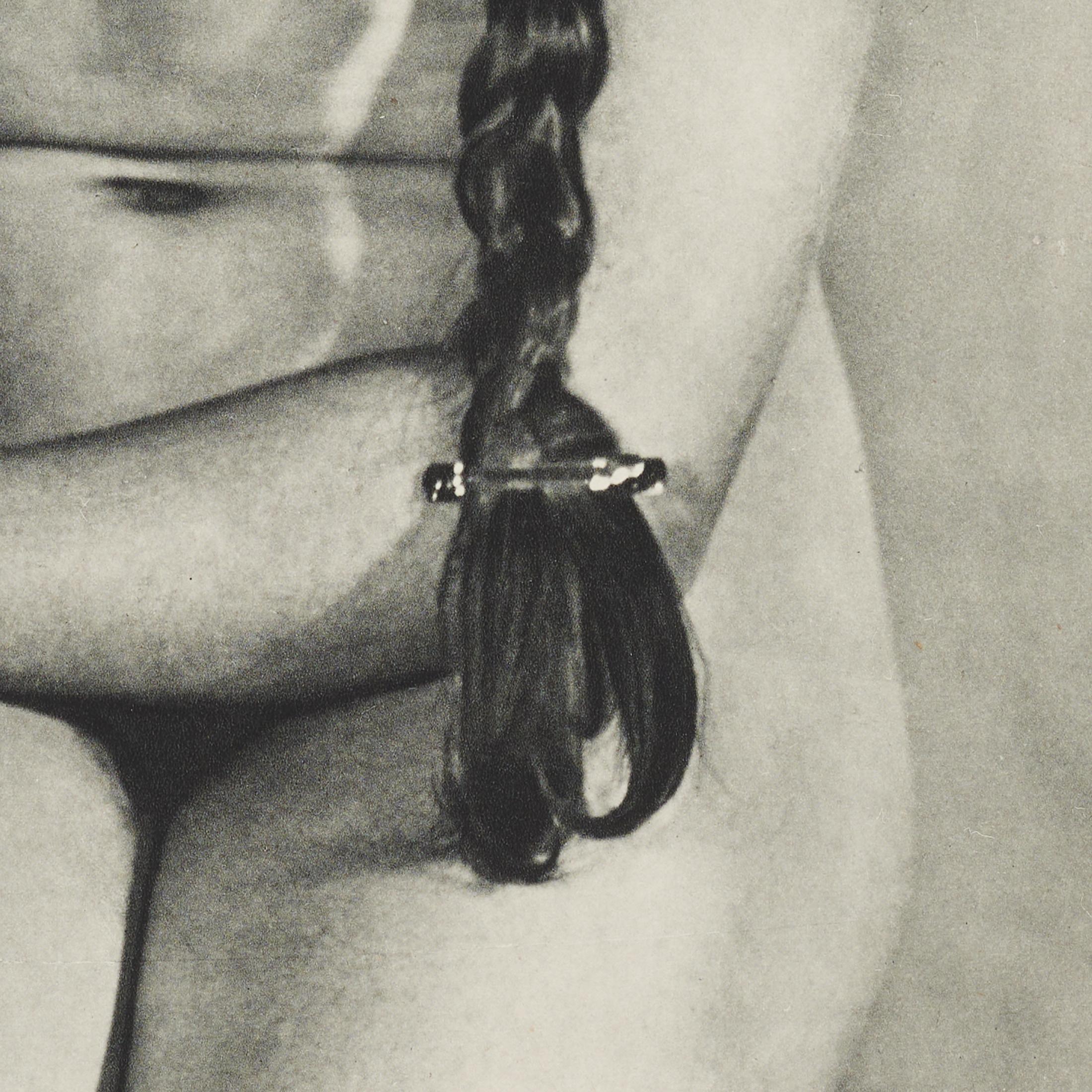 Henri Florence - Sitzender Akt mit Zopf, 1930er Jahre, Verve Magazine 1937, gerahmt im Angebot 4