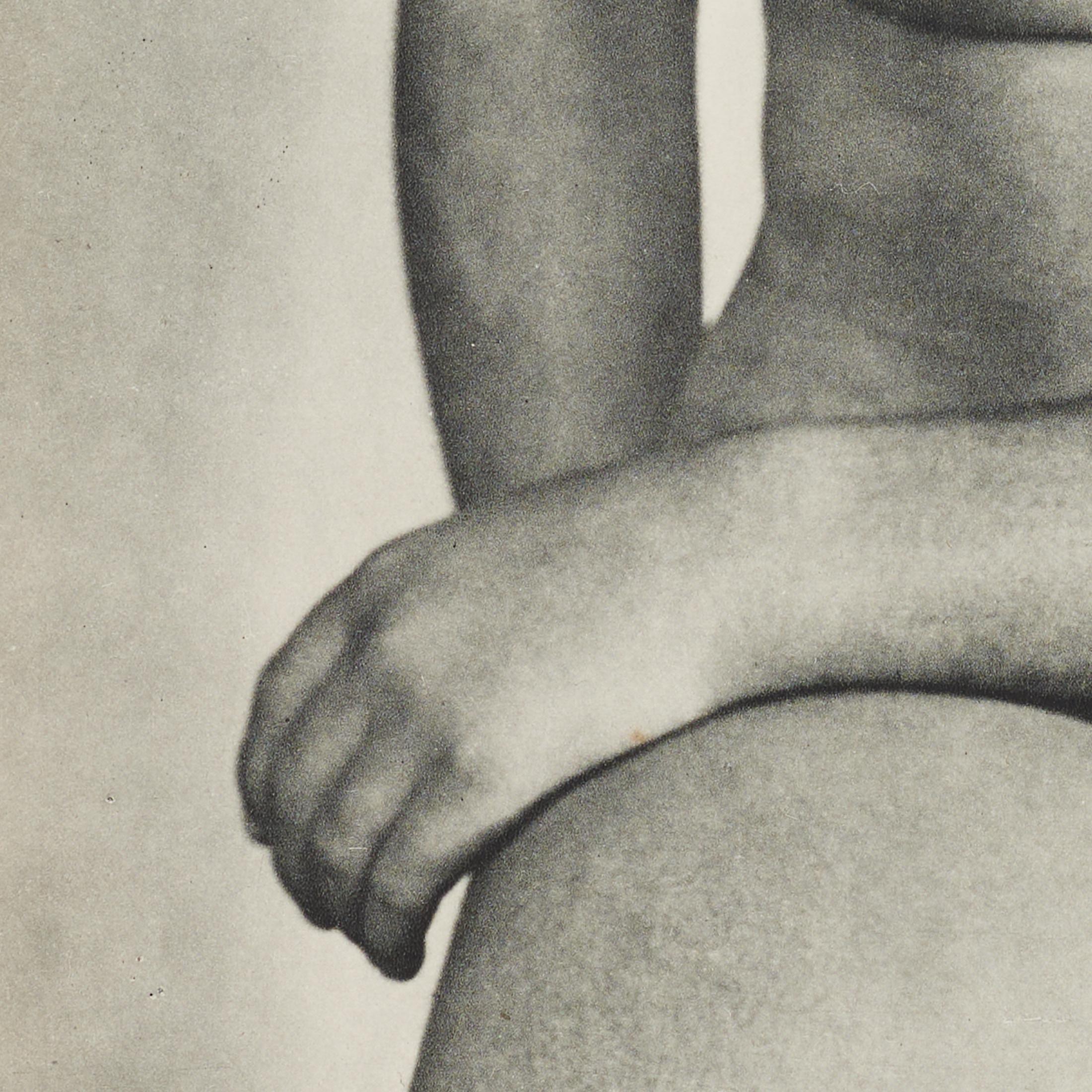 Henri Florence - Sitzender Akt mit Zopf, 1930er Jahre, Verve Magazine 1937, gerahmt im Angebot 6