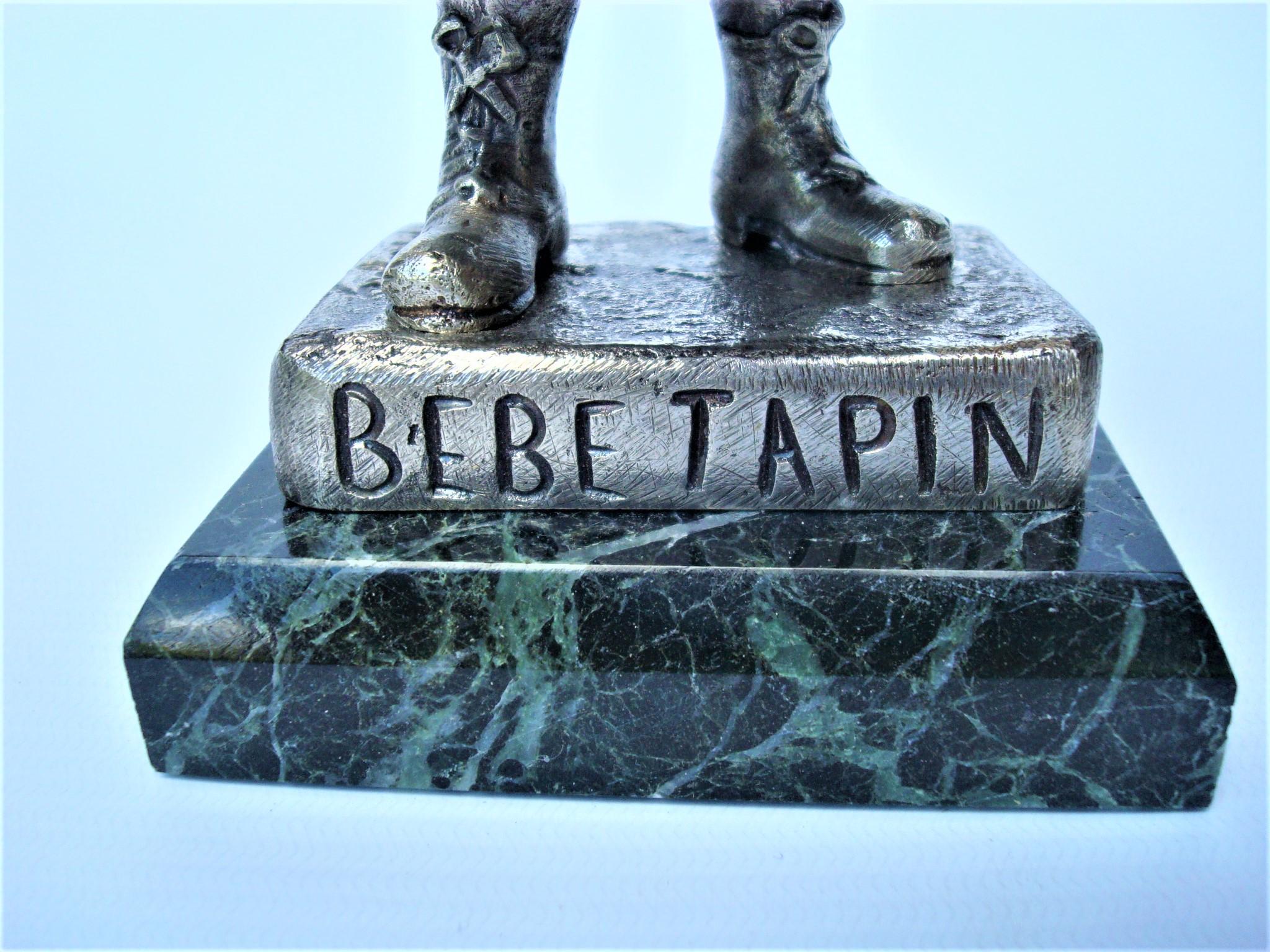 Henri Fugere, bronze figure, ' Bebe Tapin ' signed in the bronze.
French Boy playing his drum. Henry Fugere, a well listed artist. Mr. Fugere was born in 1872 and exhibited in Paris at the salon for several years. Many fine examples of his work are