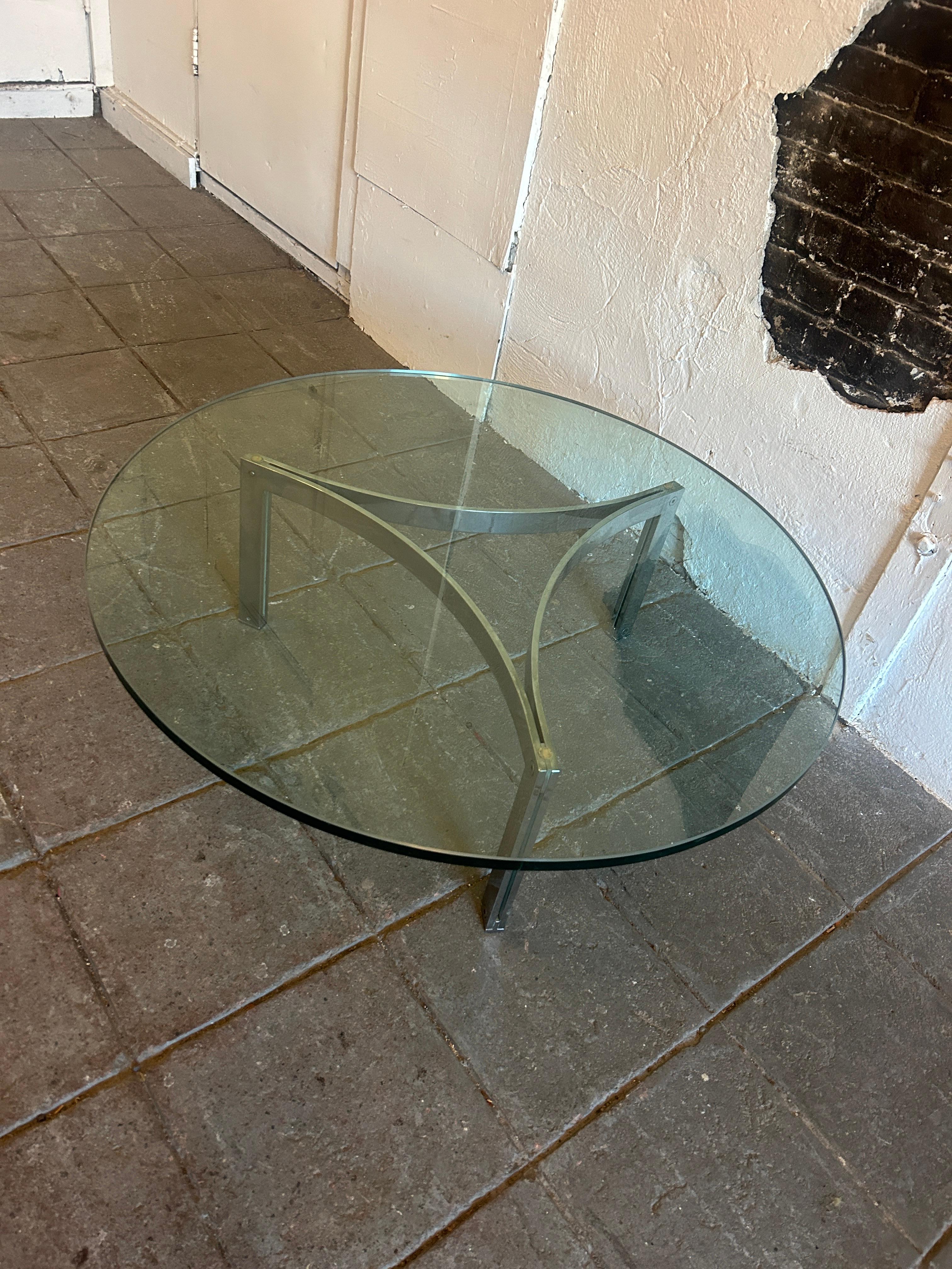 Mid-20th Century Henri Ganz for Stendig Swiss mirror chrome base round glass top coffee table For Sale