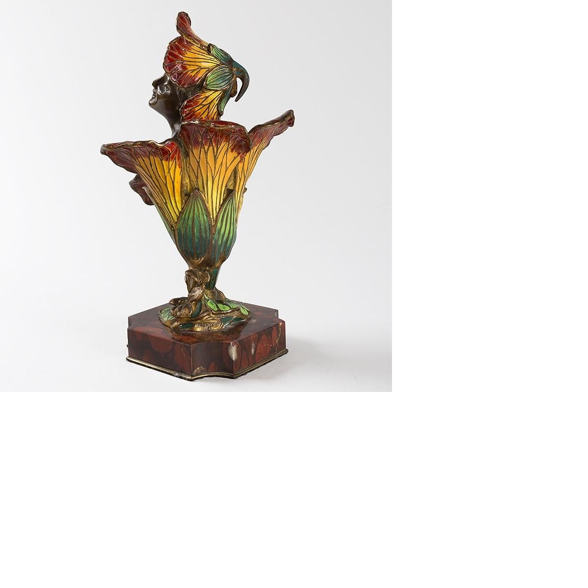 Sculpture « Femme-Fleur Lily » d'Henri Godet en émail et bronze Excellent état - En vente à New York, NY
