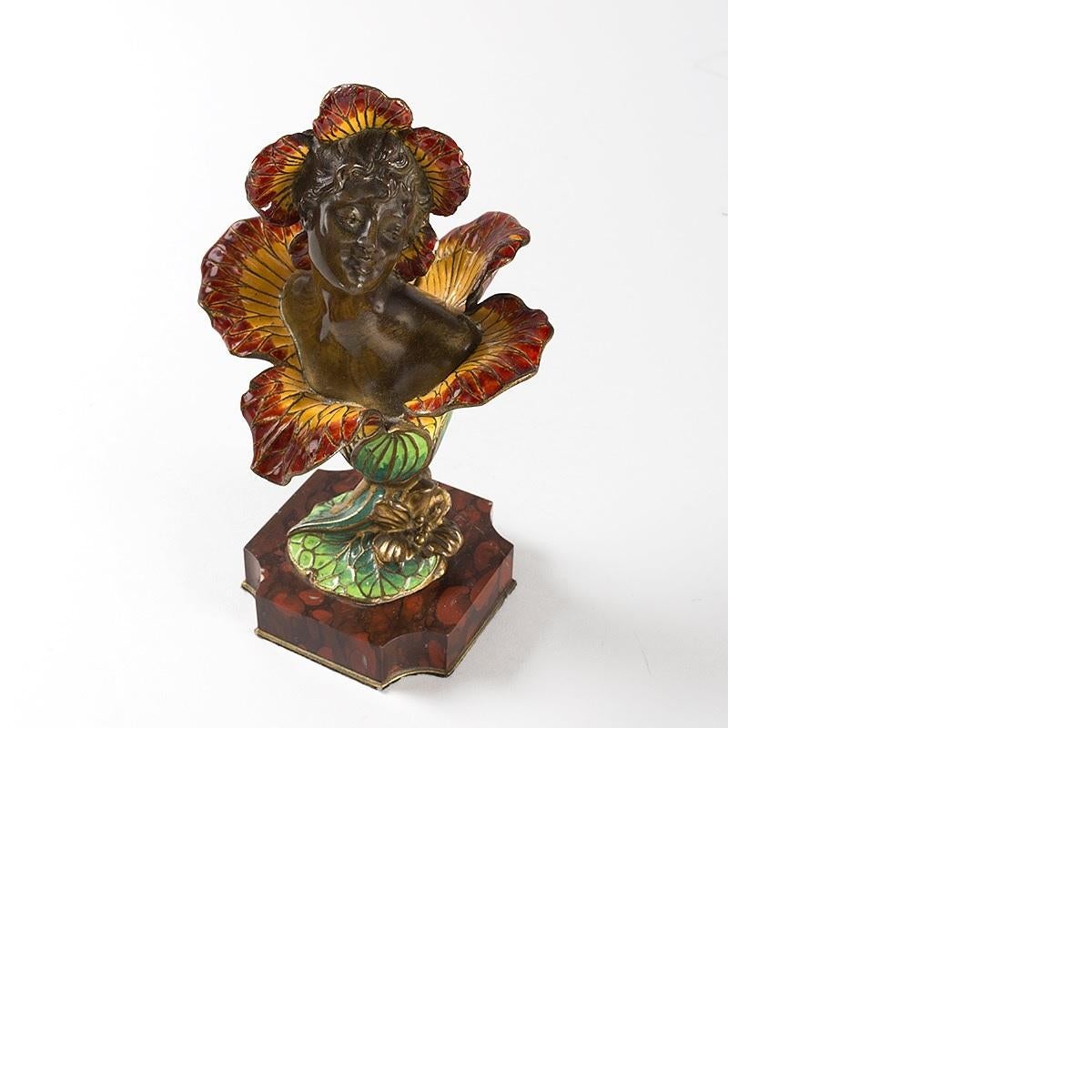 20ième siècle Sculpture « Femme-Fleur Lily » d'Henri Godet en émail et bronze en vente