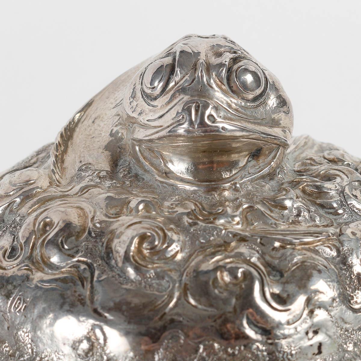 Henri HUSSON (1852 - 1914), A French Art Nouveau Naturalistic Covered Pot 7