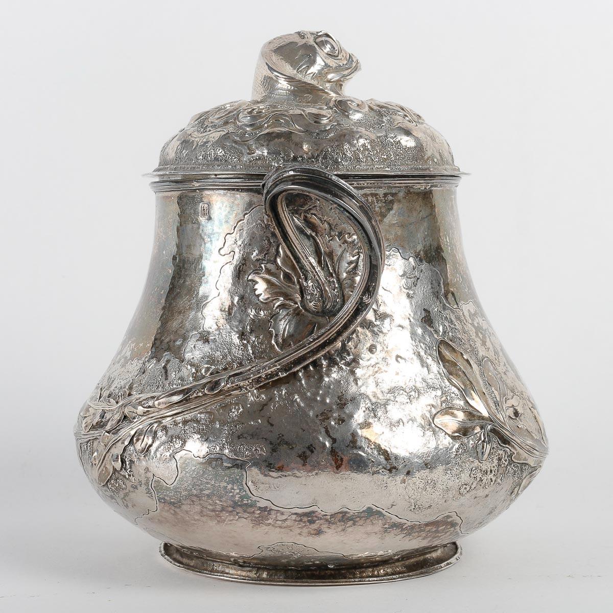 Early 20th Century Henri HUSSON (1852 - 1914), A French Art Nouveau Naturalistic Covered Pot