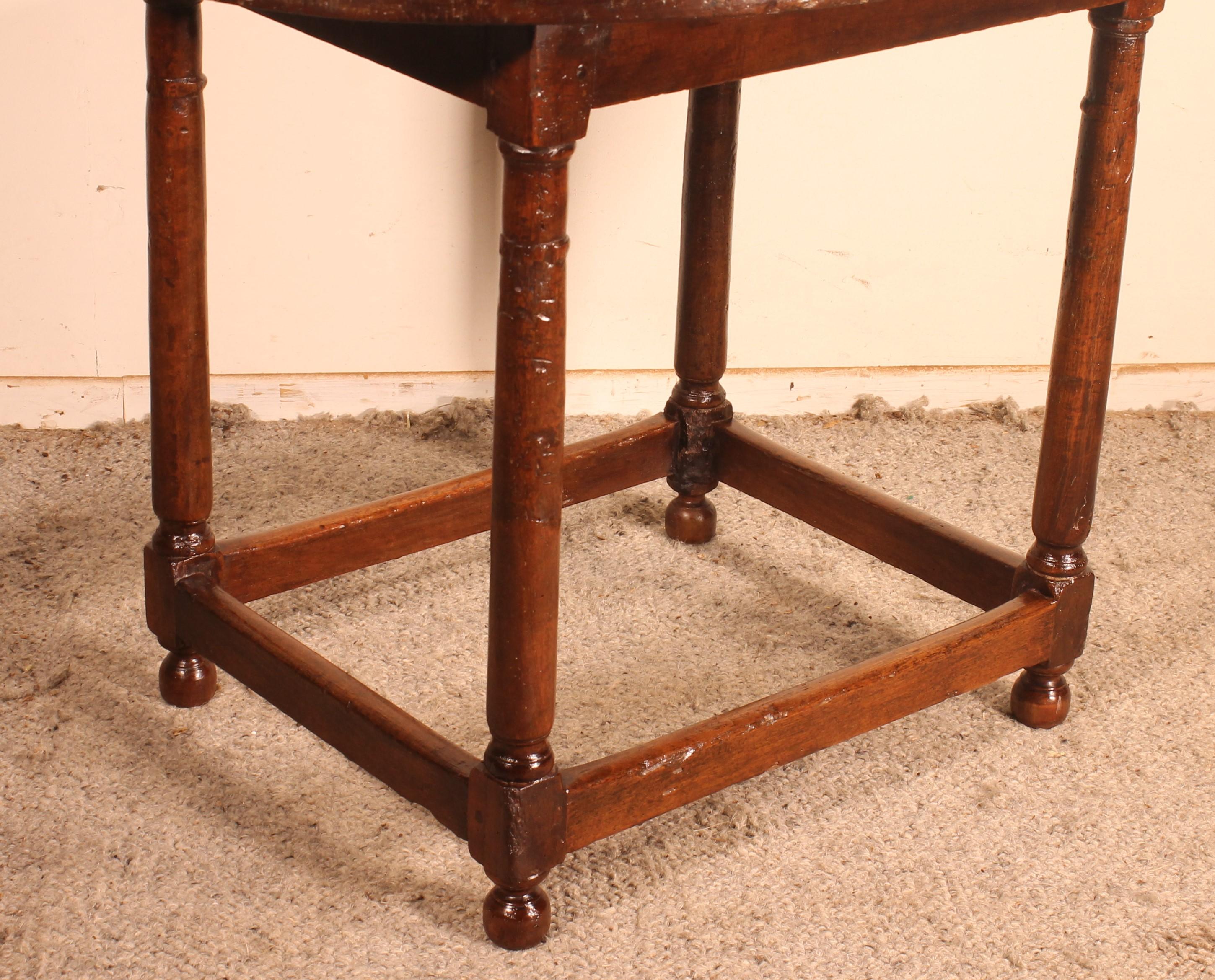 French Henri II Table in Walnut, 16th Century For Sale