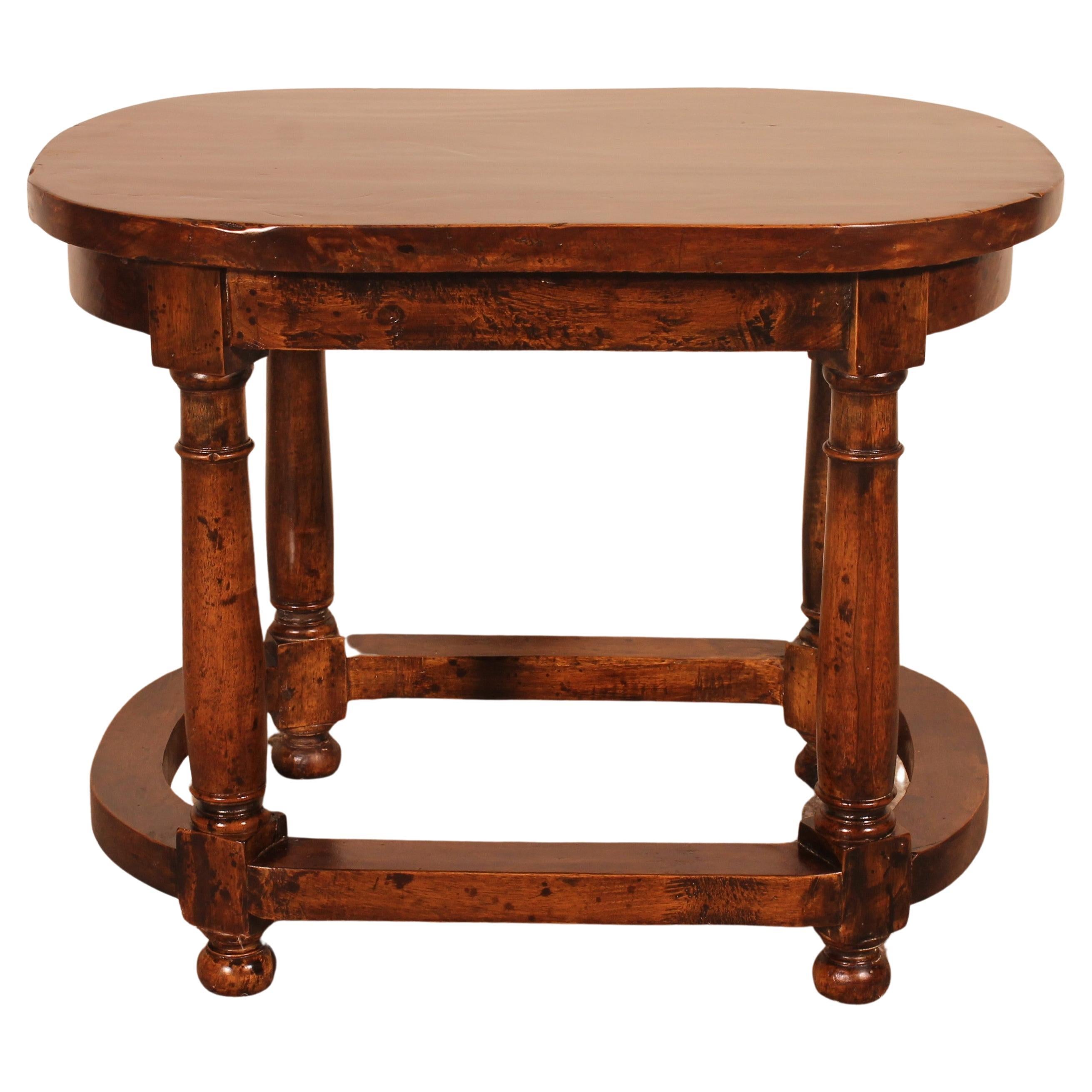 Henri II Table in Walnut from the 19th Century