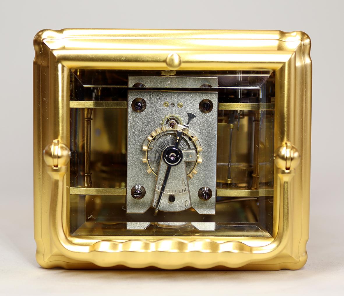 Laiton Horloge à chariot Henri Jacot avec fonction de répétition en vente