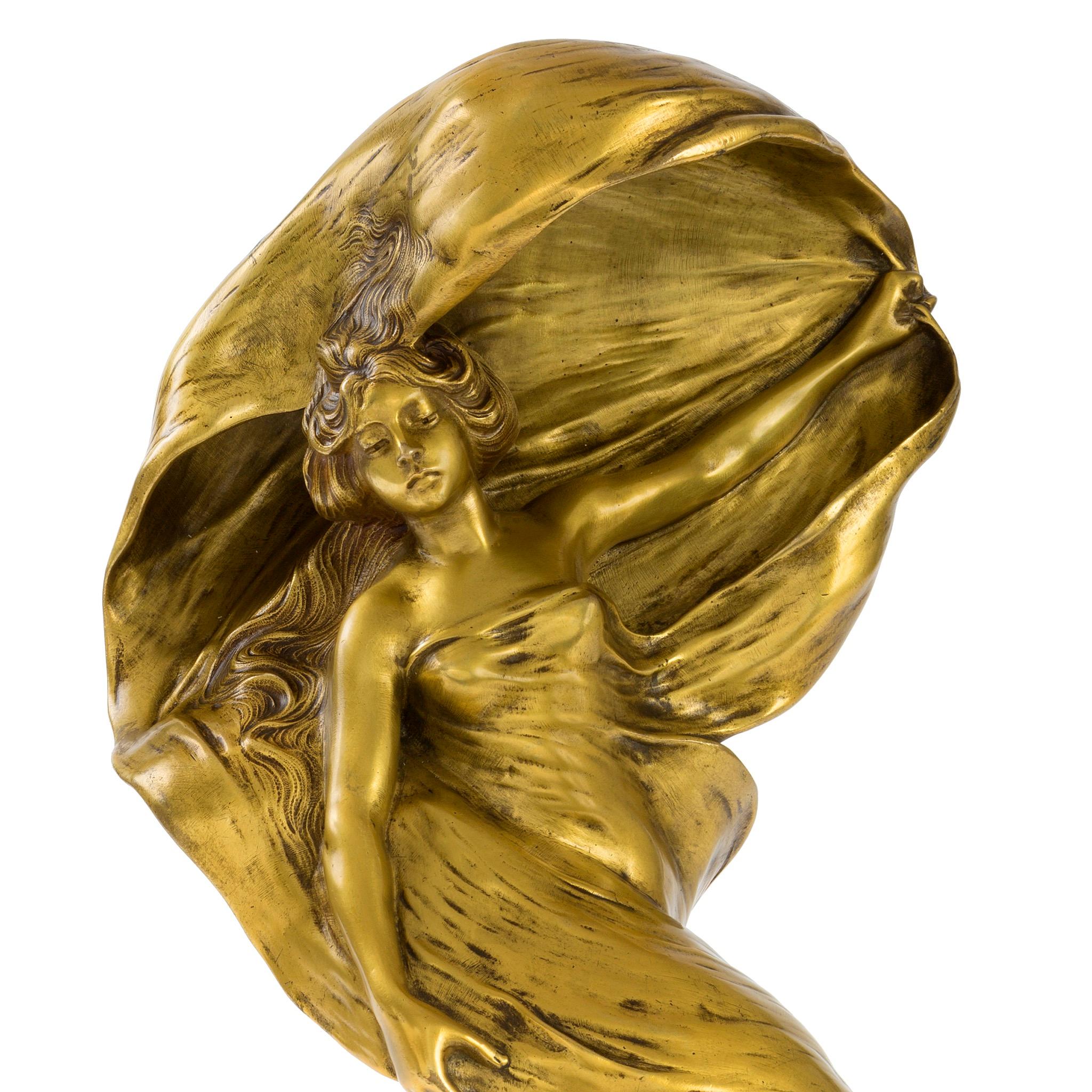 Henri Levasseur Escultura de bronce dorado 