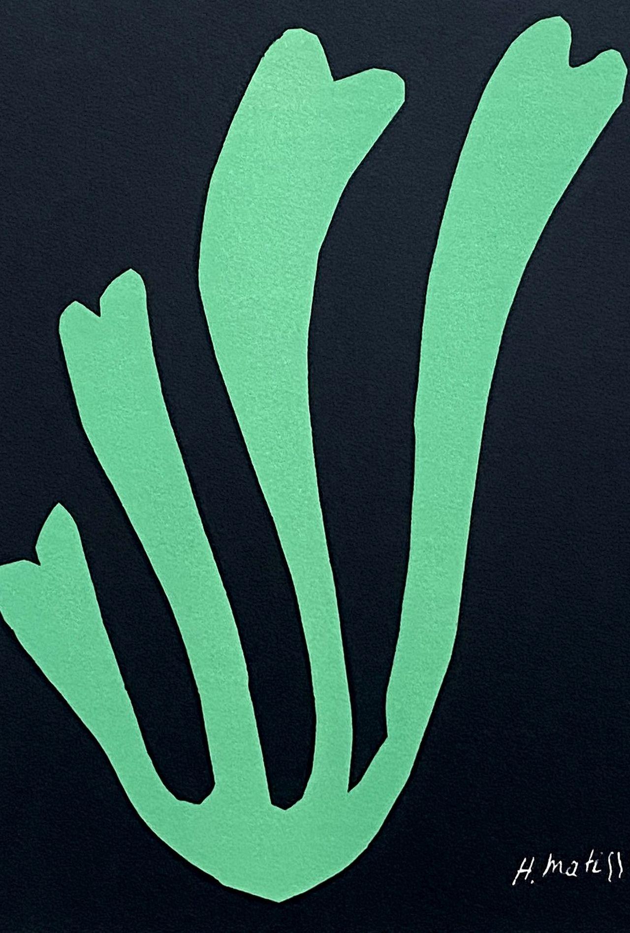 Albero - Litografia firmata sulla lastra - Mourlot 1965 - Figurative Print Grigio di Henri Matisse
