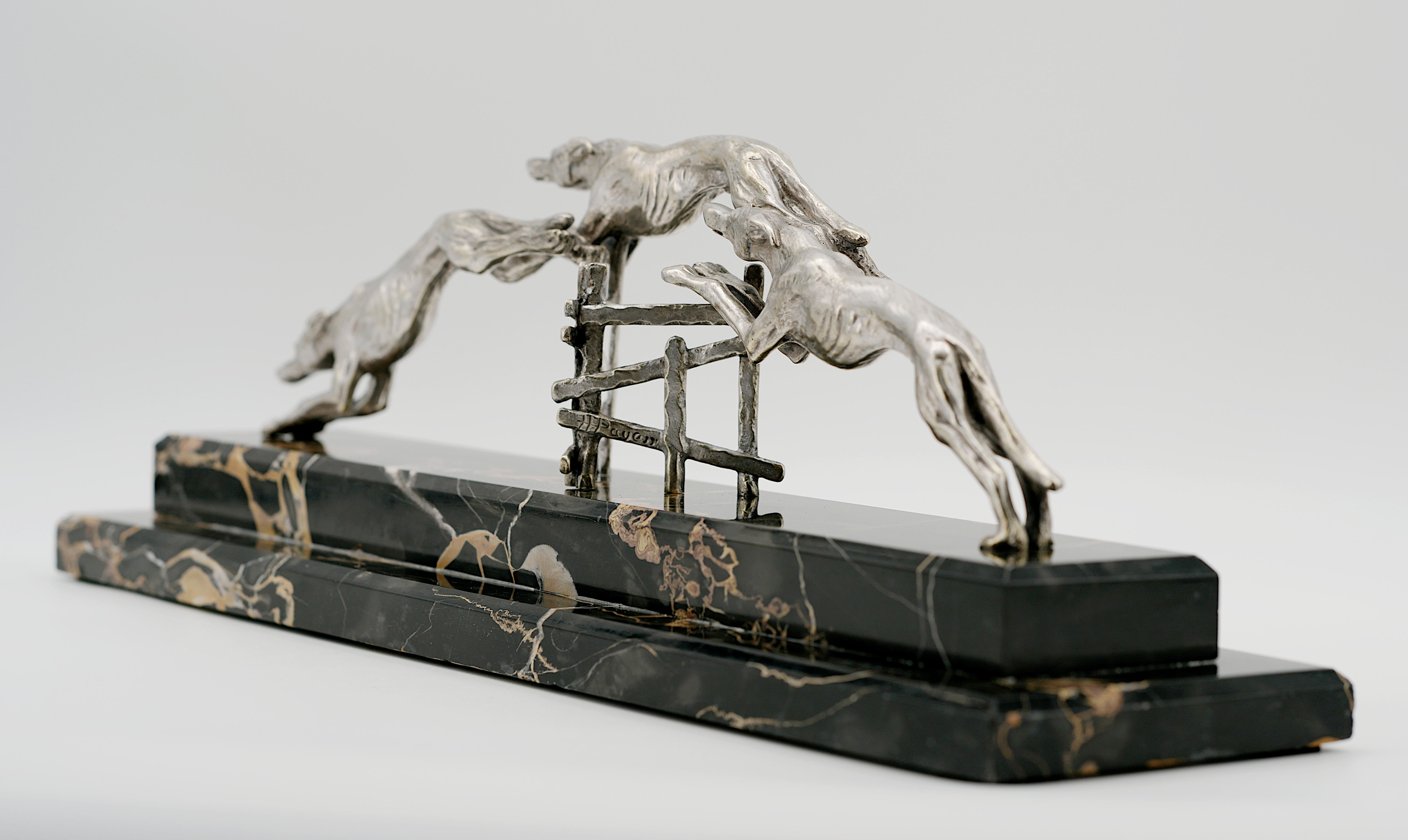 Argentato Scultura in bronzo di Henri PAYEN per la corsa dei levrieri, 1920 in vendita