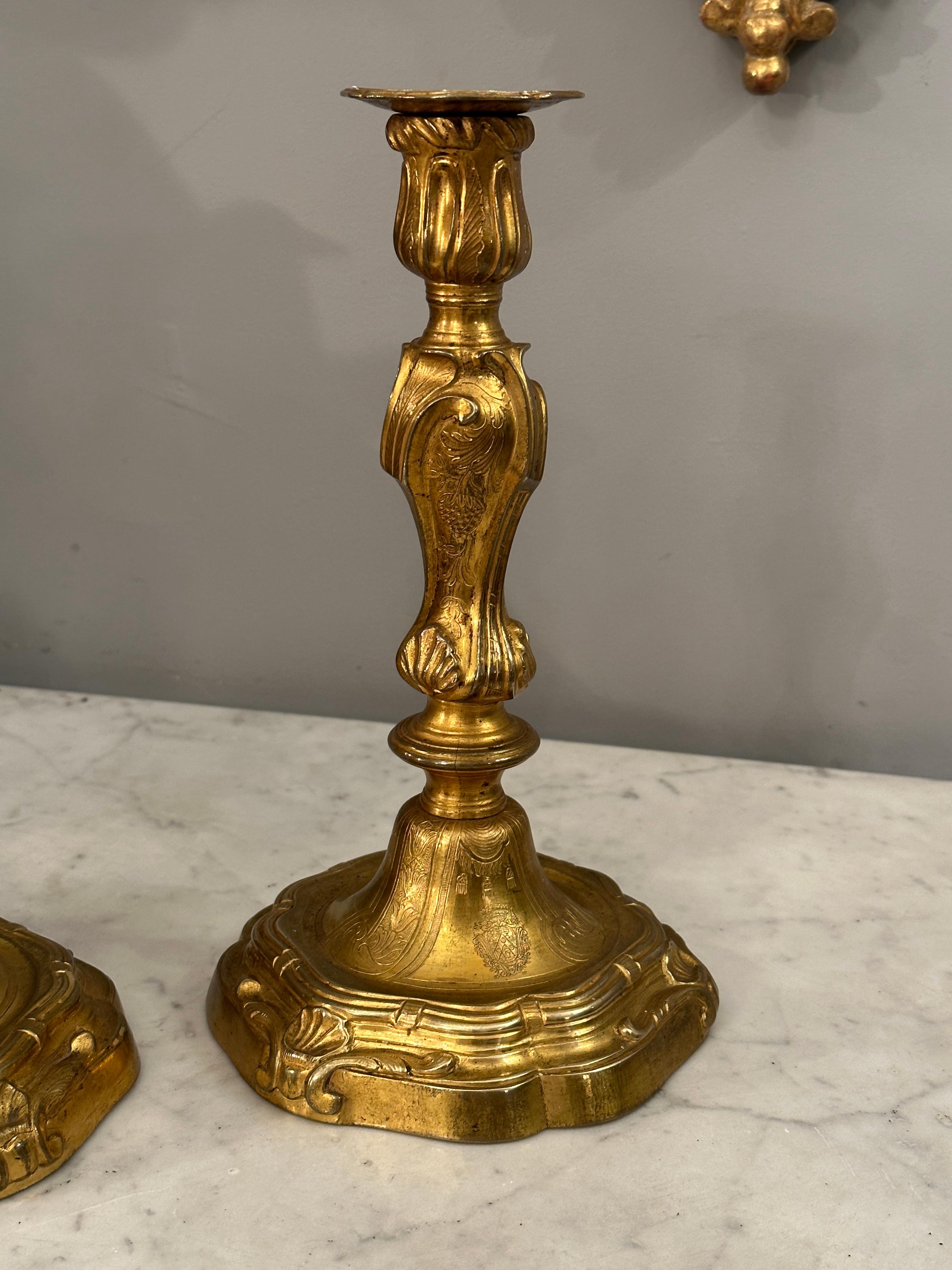 Henri Picard, Paire De Bougeoirs Flambeaux Bronze Style Louis XV XIXème In Good Condition For Sale In ACHICOURT, FR