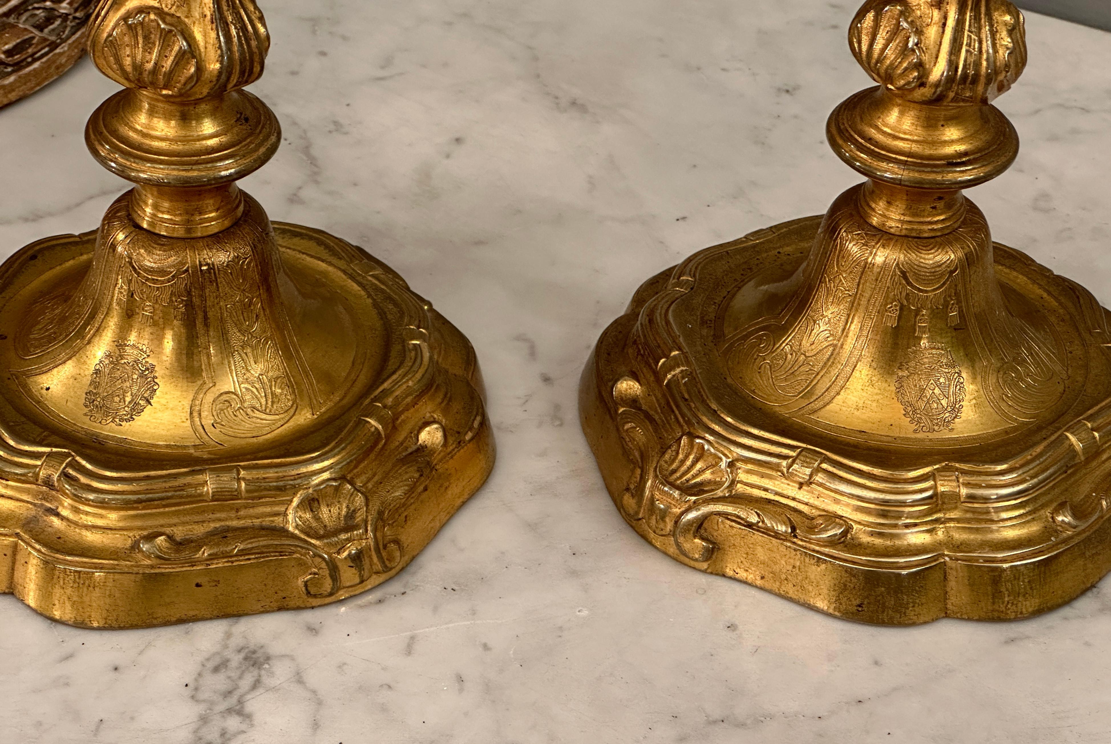 Henri Picard, Paire De Bougeoirs Flambeaux Bronze Style Louis XV XIXème For Sale 1