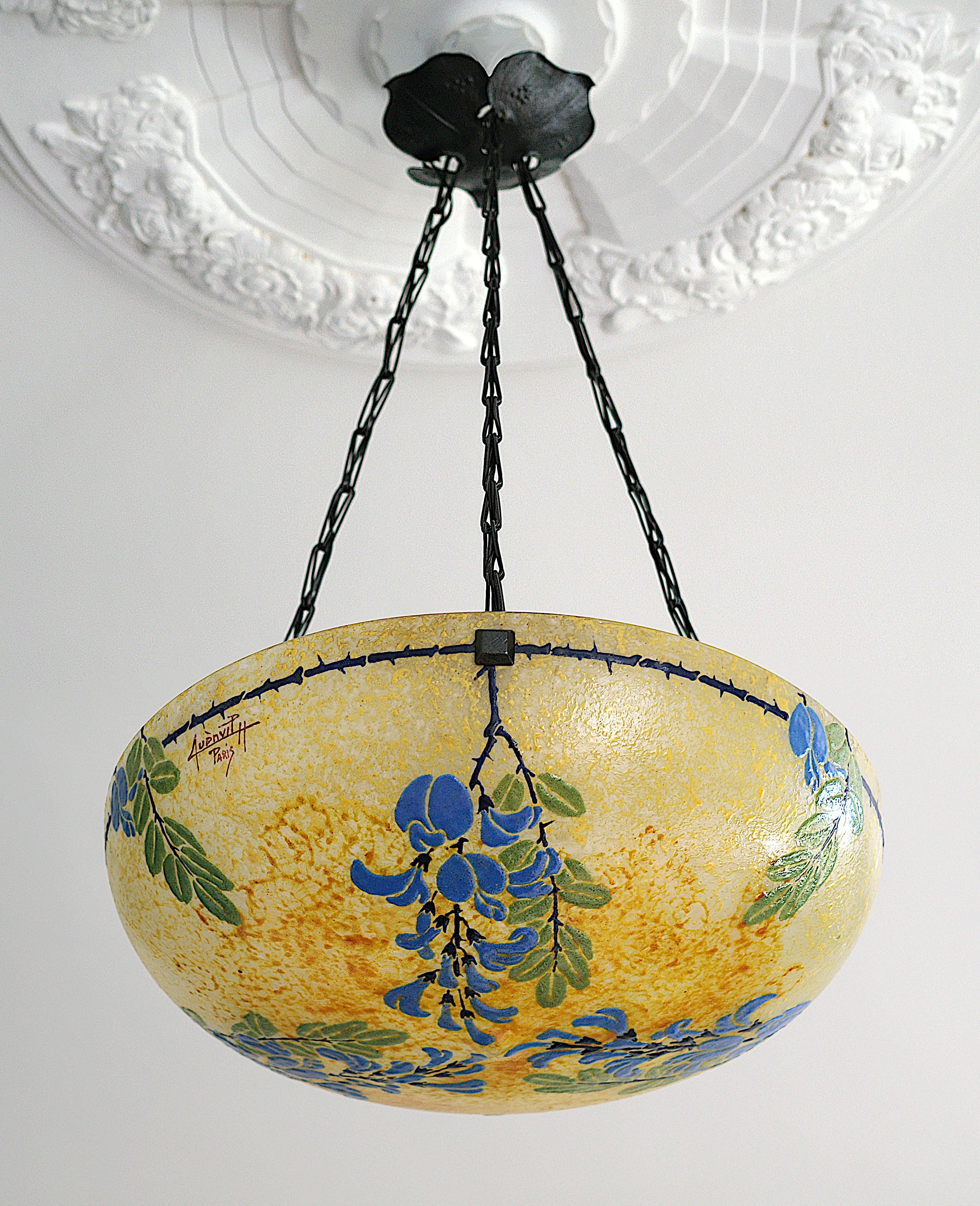 Vetro Henri Quenvil Raro lampadario a sospensione smaltato Art Deco, 1920 in vendita