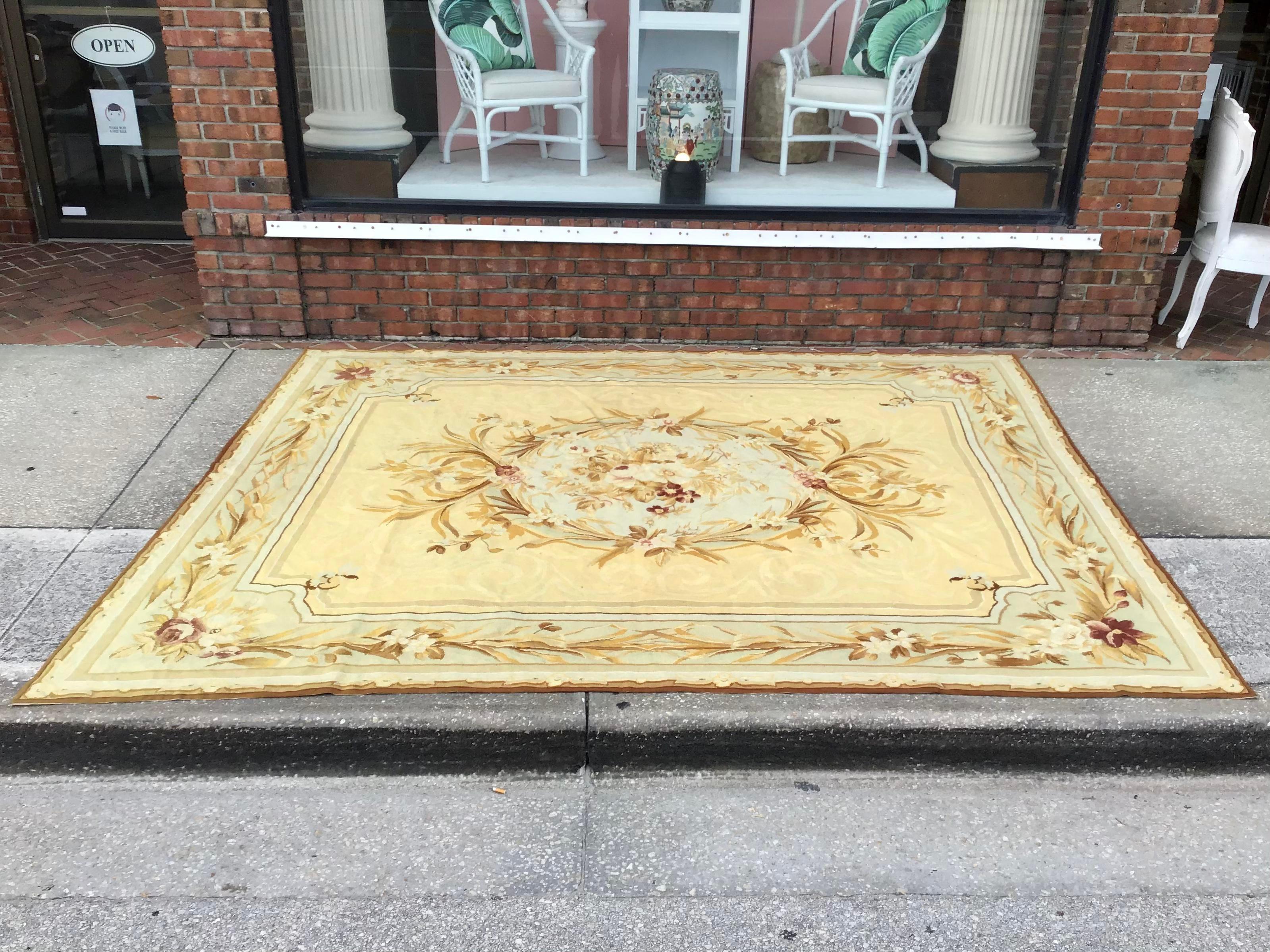 Henri Samuel Style French Aubusson Needlepoint Floor Covering In Good Condition For Sale In Los Angeles, CA