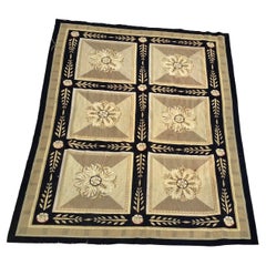 Alfombra Medallón de Aguja Aubusson Francesa Estilo Henri Samuel