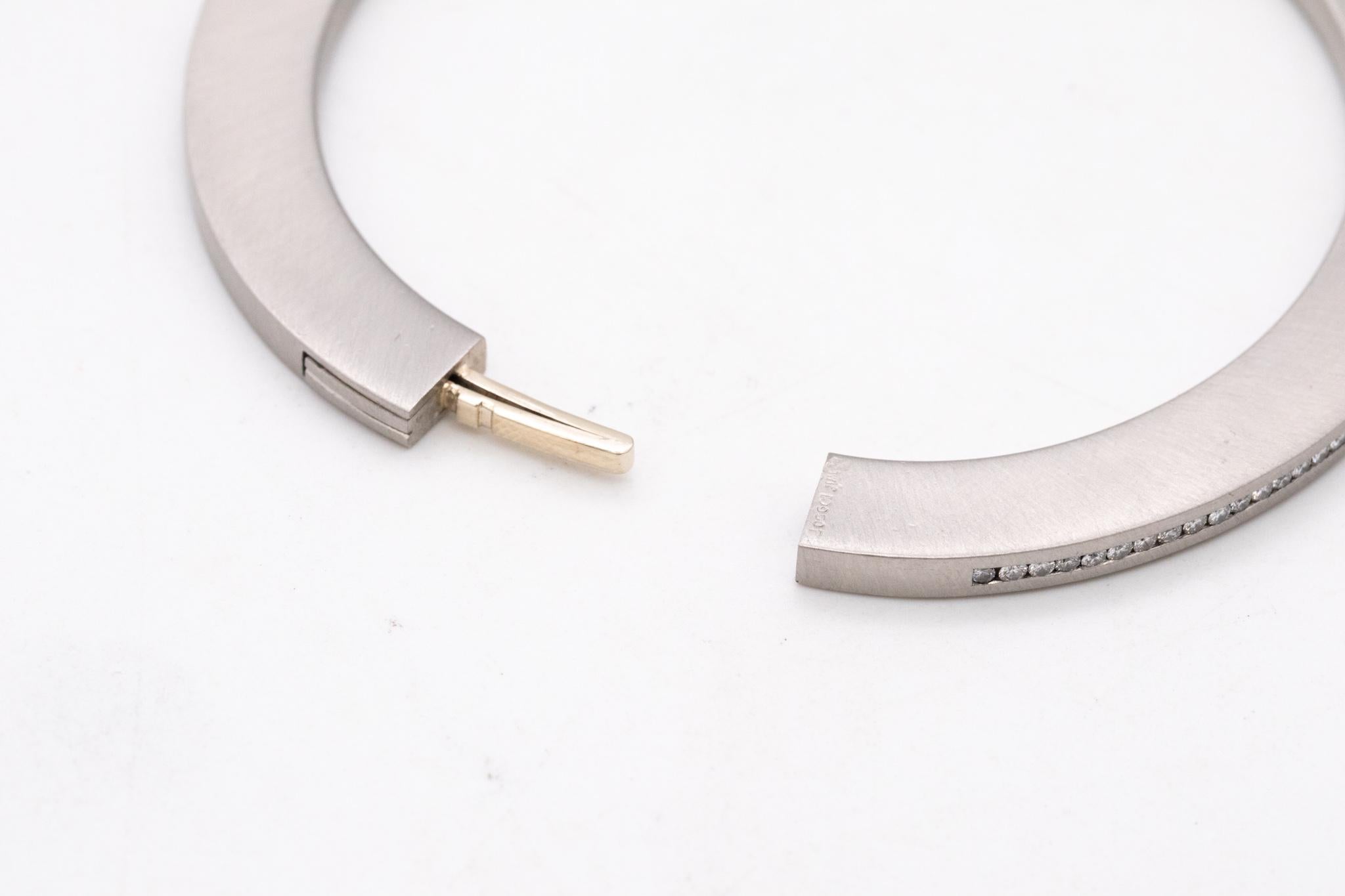 Brilliant Cut Henrich & Denzel Bauhaus Bracelet in Platinum with 1.20 Ctw of VVS Diamonds For Sale