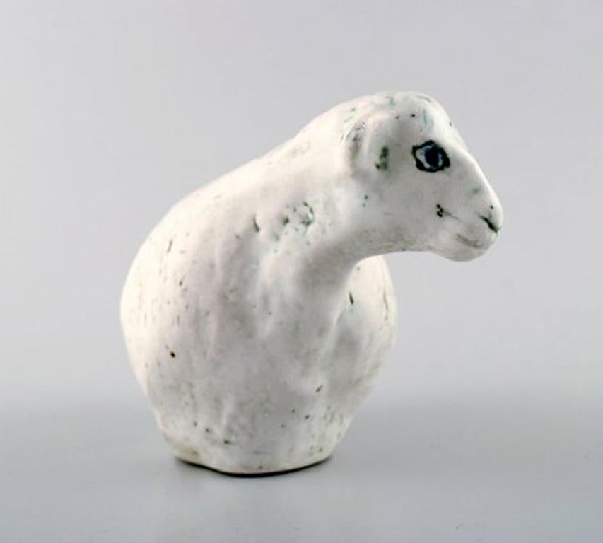 Henrik Allert for Pentik, Finland. Unique sheep in ceramics. Late 1900s.
Stylish modern Finnish design in great condition.
Measures: 18 cm x 10.5 cm.
Signed.