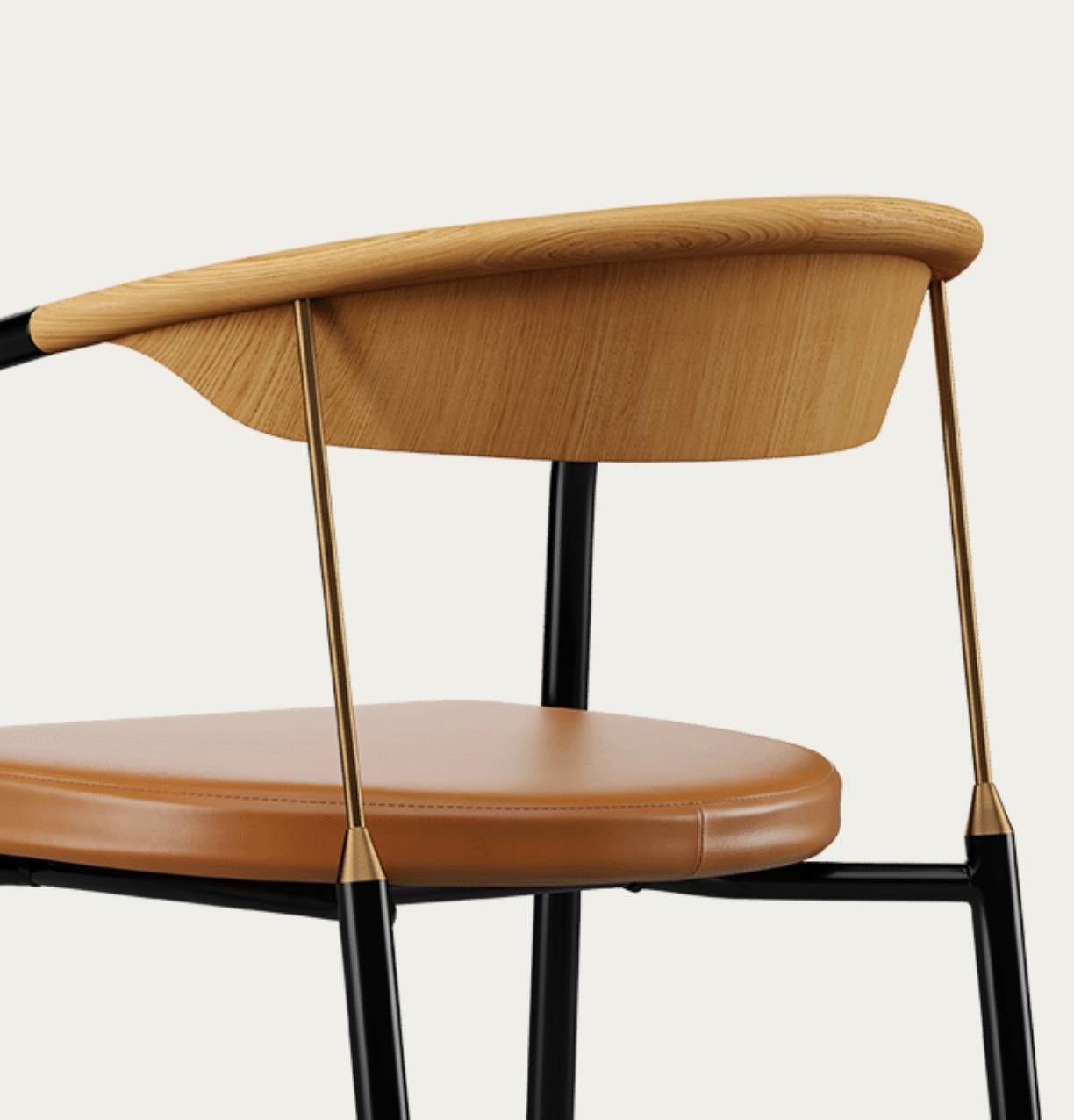 XXIe siècle et contemporain Chaise de maître Henrik Tengler Types de bois : chêne, rembourrage : cognac pour une collection unique en vente