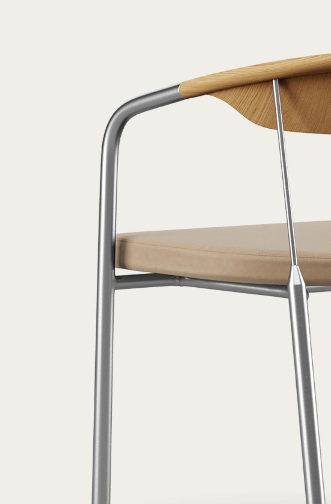 Chaise de maître Henrik Tengler Types de bois : chêne, rembourrage : citronnier pour une collection unique en vente 2