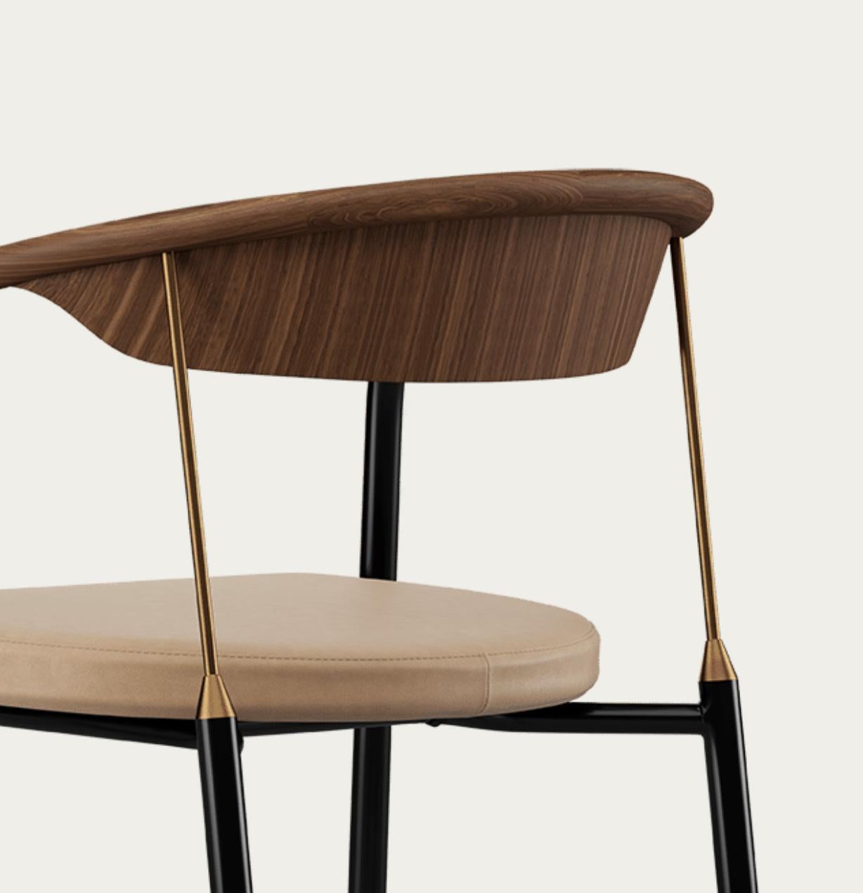 XXI secolo e contemporaneo Sedia Henrik Tengler Tipi di legno: Noce Rivestimento: Lime For One Collection'S in vendita