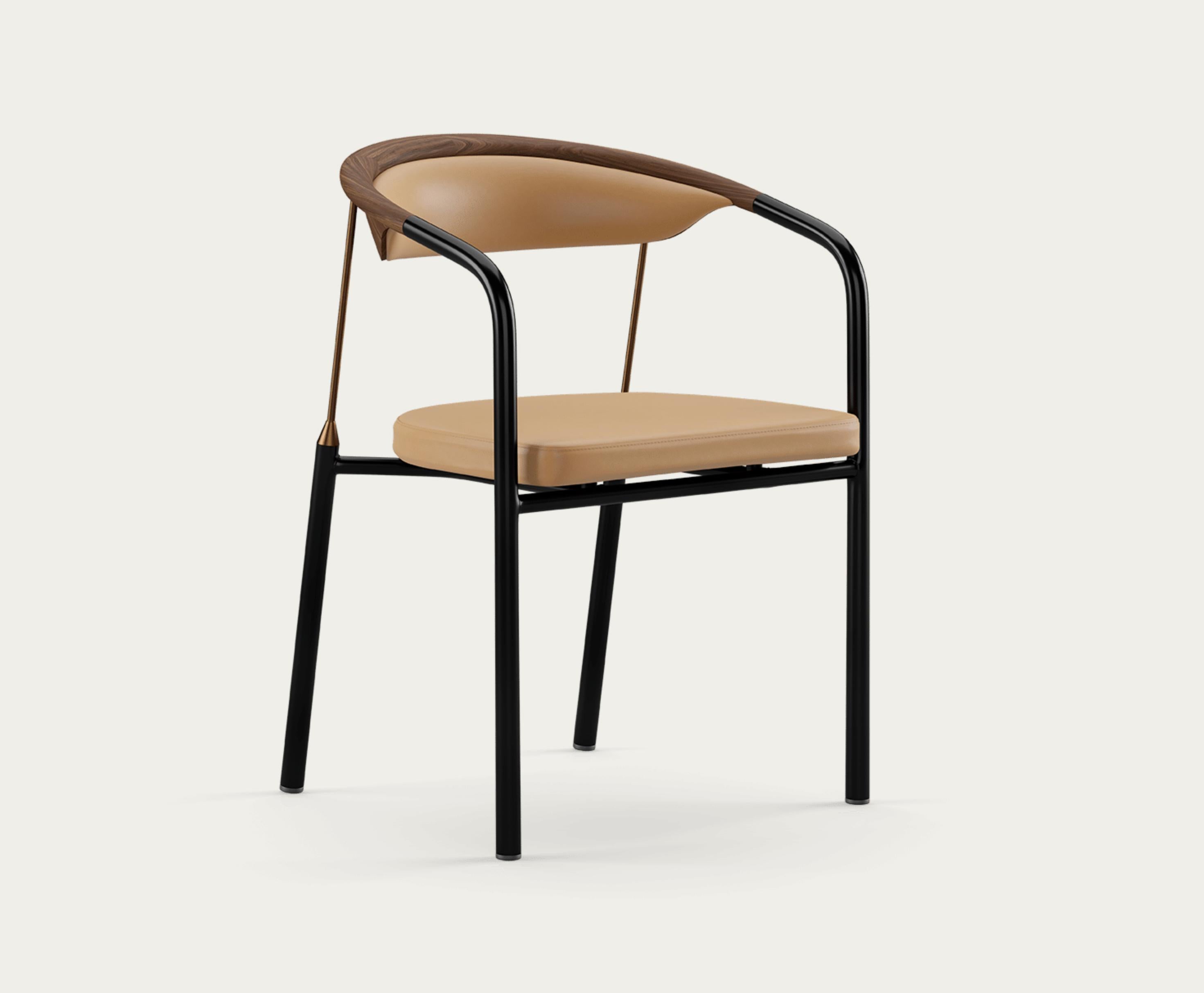 Presidente Henrik Tengler Tipi di legno: Noce, Rivestimento: Sabbia For One Collectional 

Il Chairman è stato progettato da Henrik Tengler per Onecollection nel 1990. Il suo design elegante è realizzato con materiali eleganti e accattivanti, come i
