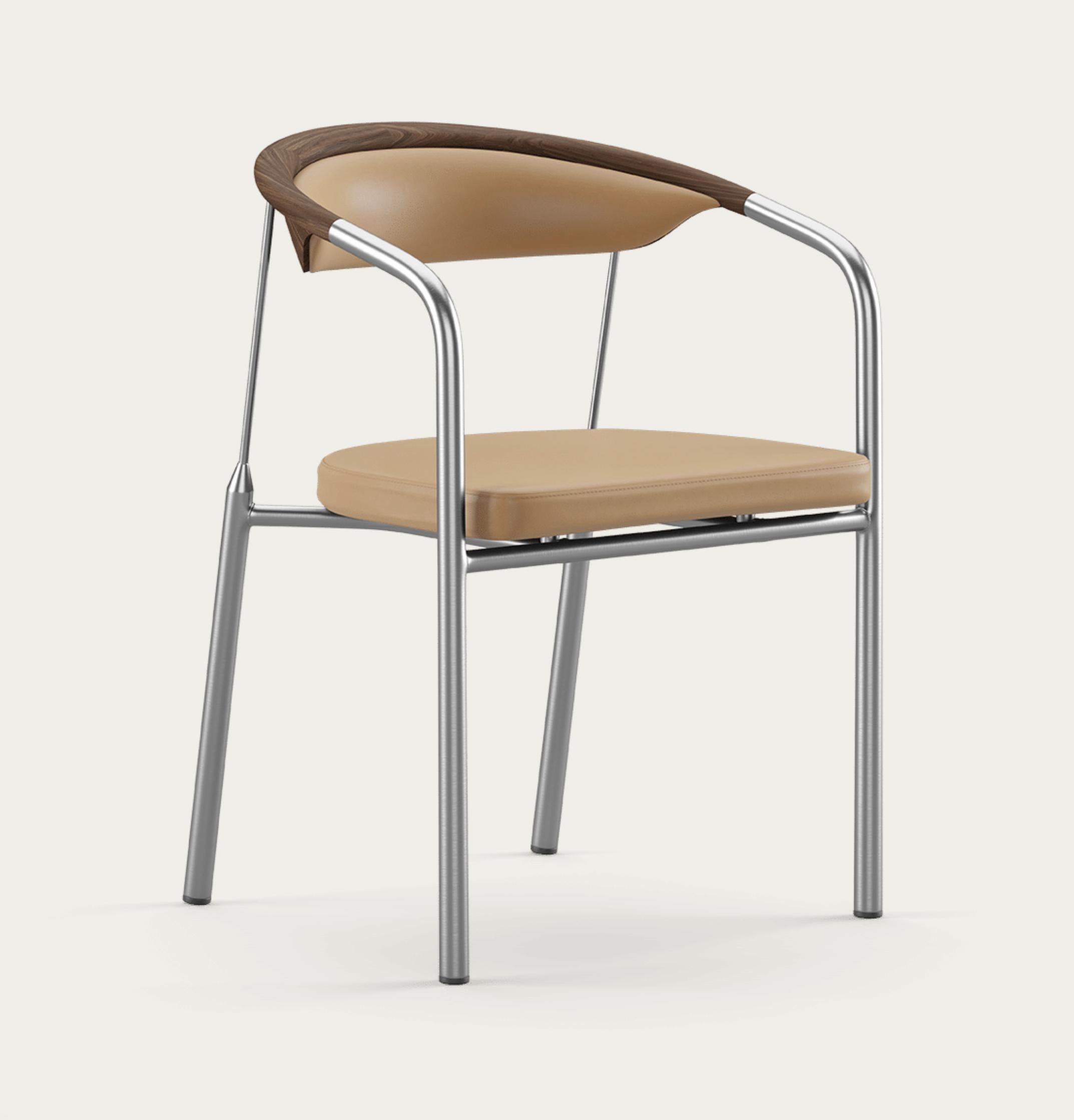 Henrik Tengler Chairman Types de bois : Noyer, Rembourrage : Sand For One Collection 

Le Chairman a été conçu par Henrik Tengler pour Onecollection en 1990. Son design épuré est réalisé à l'aide de matériaux élégants et séduisants, tels que les