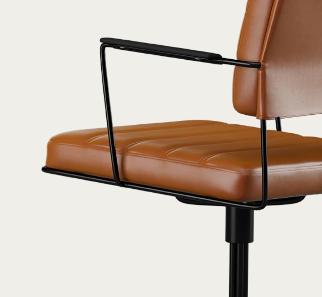 Henrik Tengler Silla Time Estructura: Negro, Tapicería: Coñac Colección For One en Nuevo estado para la venta en Barcelona, Barcelona