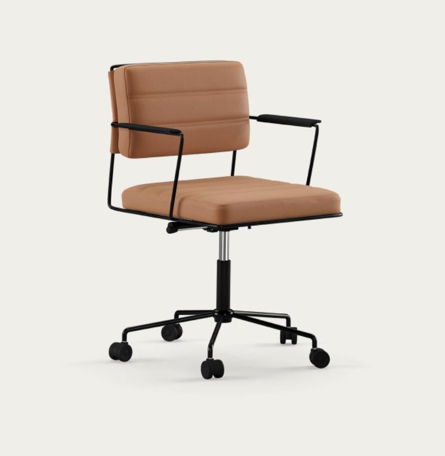Henrik Tengler Zeitstuhlrahmen: Schwarz, Polsterung: Segeltuch für eine Kollektion 

Der Time Chair wurde 2012 von Henrik Tengler entworfen und ist ein dynamischer und komfortabler Konferenzstuhl. Sein Design weicht bewusst von vorübergehenden