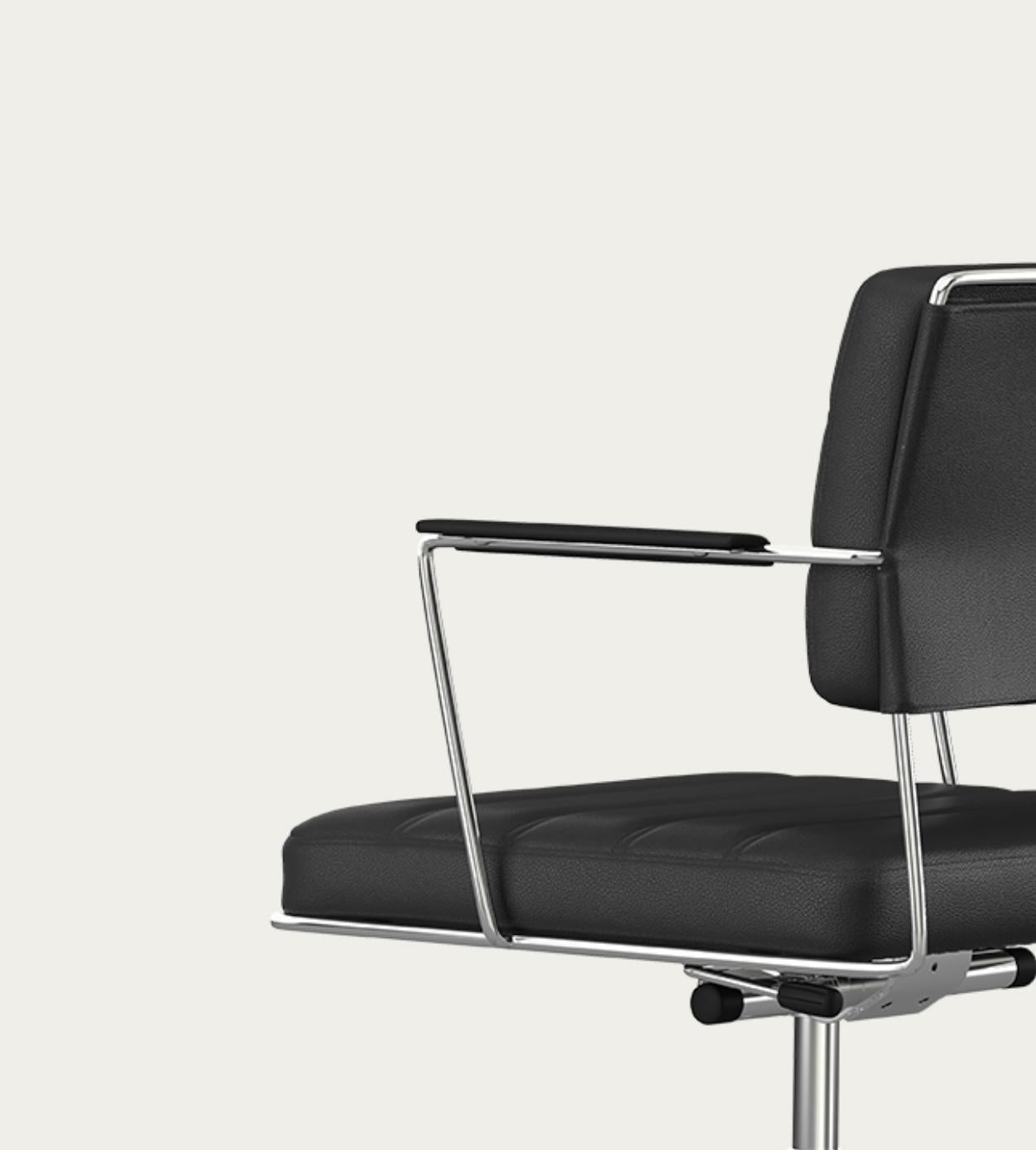 Chaise de temps Henrik Tengler : Rembourrage chromé : Prestige pour une collection unique Neuf - En vente à Barcelona, Barcelona