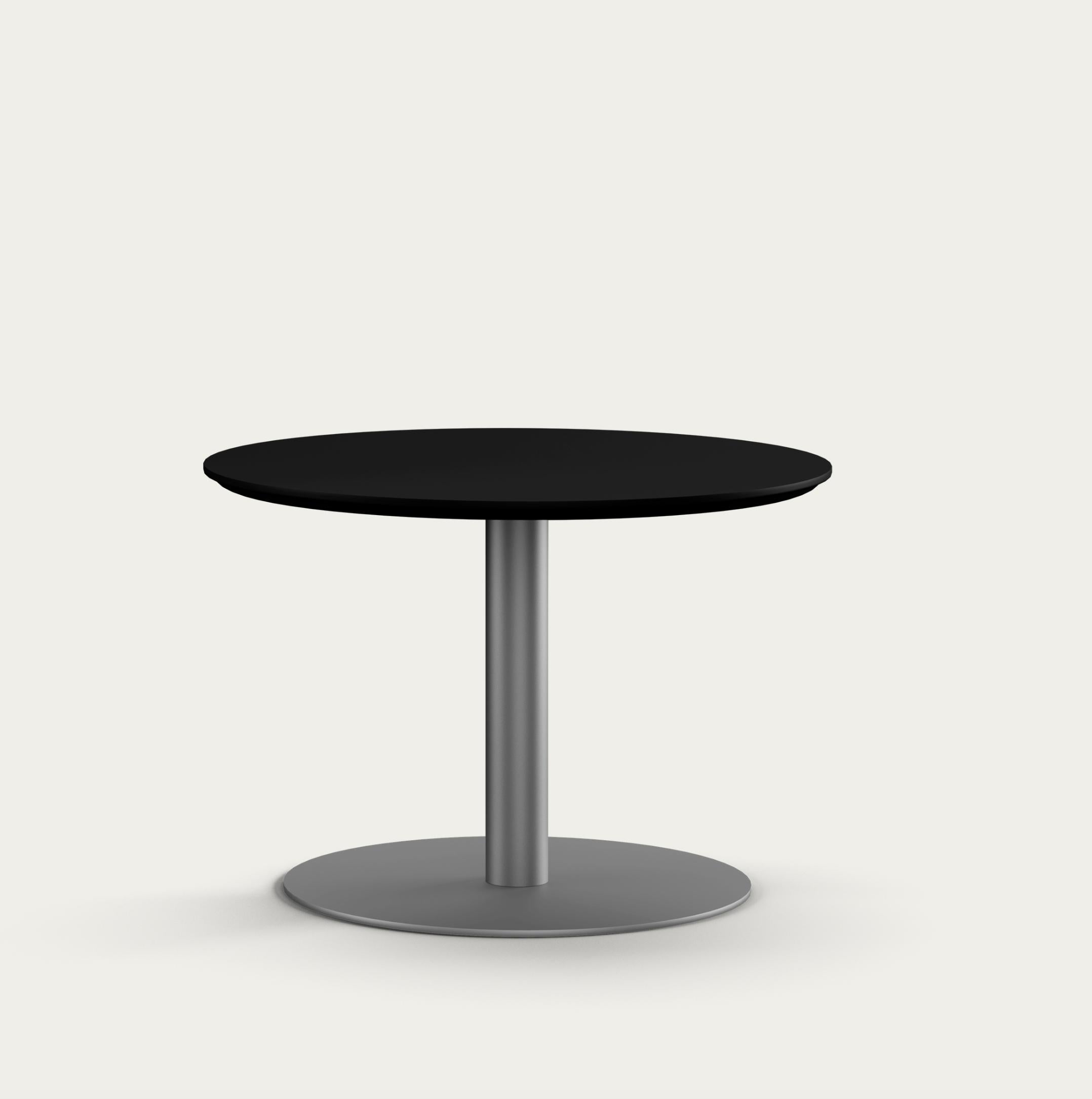 Danois Table basse Train de Henrik Tengler pour une collection en vente