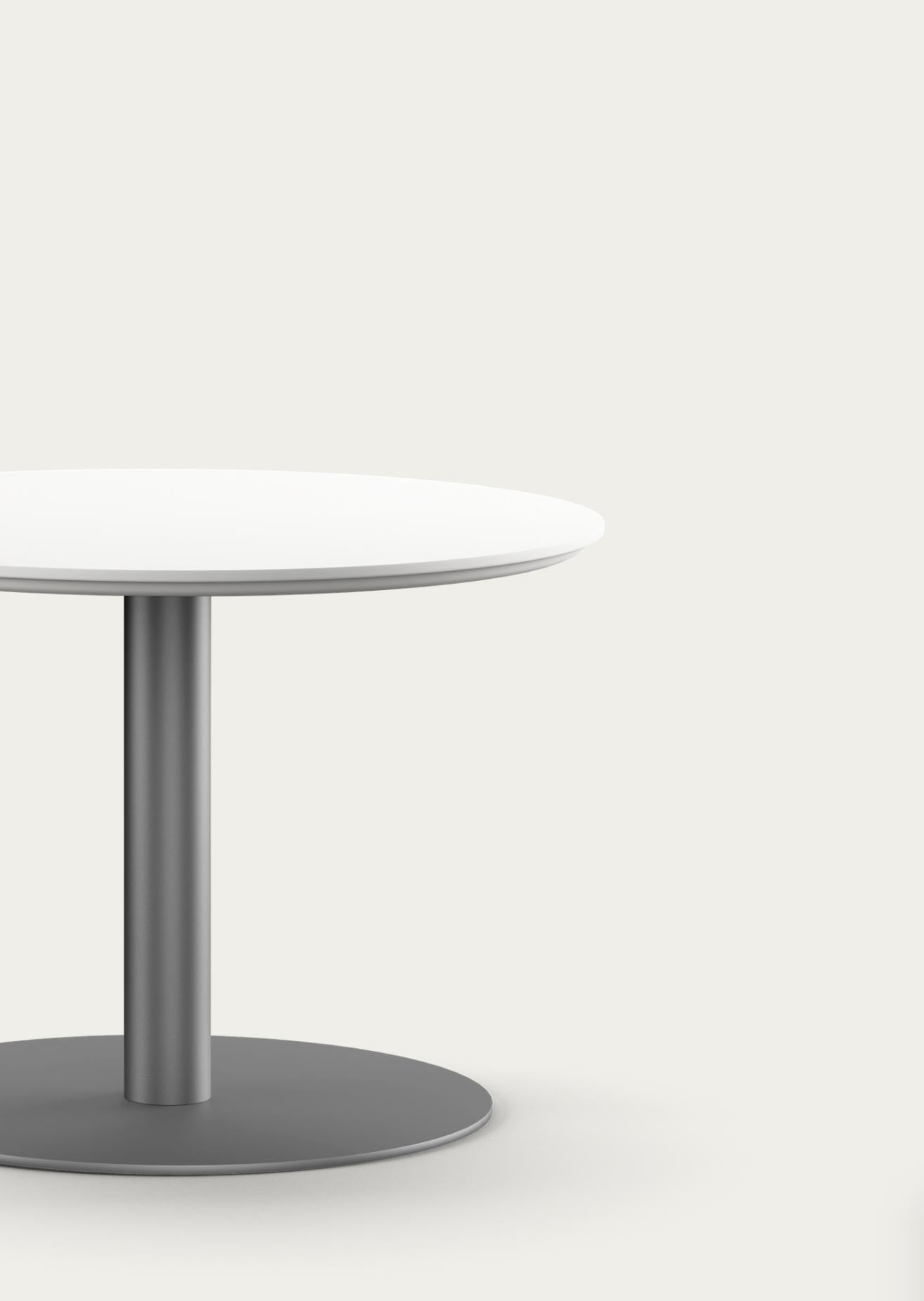 Noyer Table basse Train de Henrik Tengler pour une collection en vente