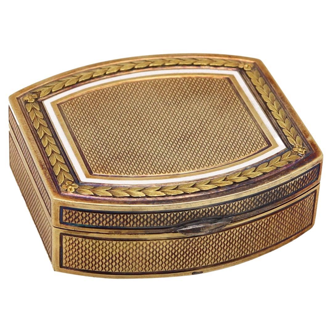 Henrik Wigström Russia 1908 St Petersburg Enameled Snuff Pill Box in 14Kt Gold For Sale