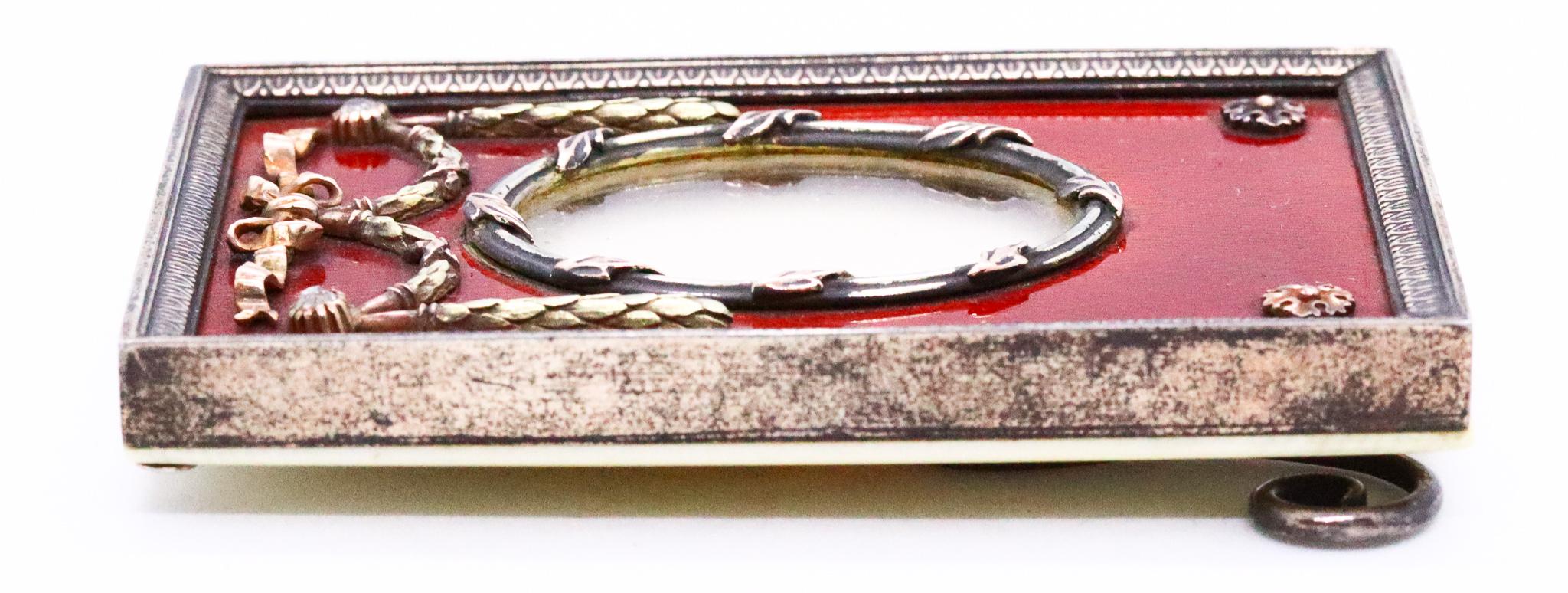 Neoclassical Henrik Wigström Russia Imperial 1915 Red Enamel Picture Frame In Gilded Sterling