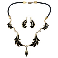 Henry à la Pensée 1940s Suede and Rhinestone Vintage Oak Necklace and Earrings