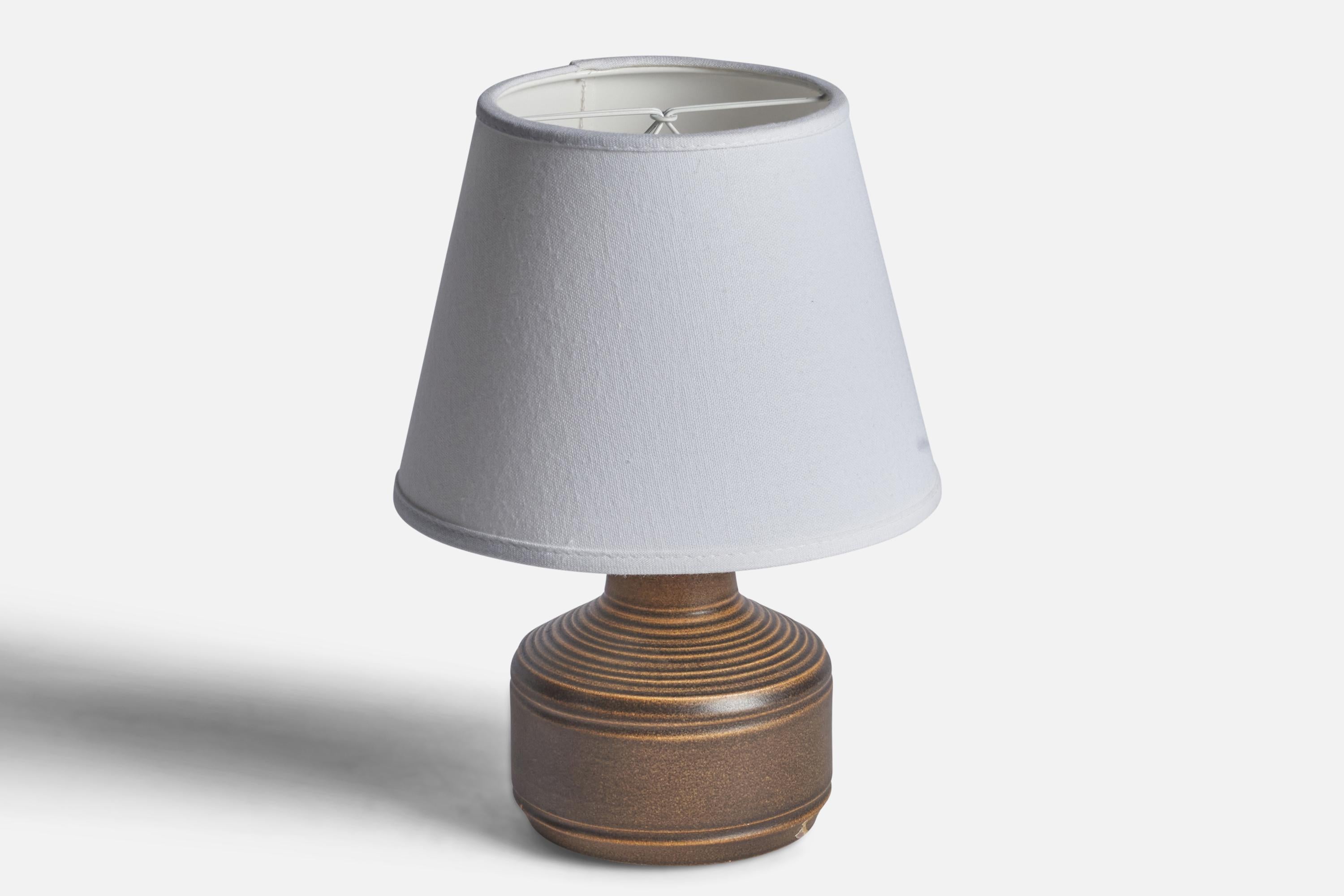 Mid-Century Modern Henry Brandi, Small Table Lamp, Stoneware, Sweden, 1960s For Sale