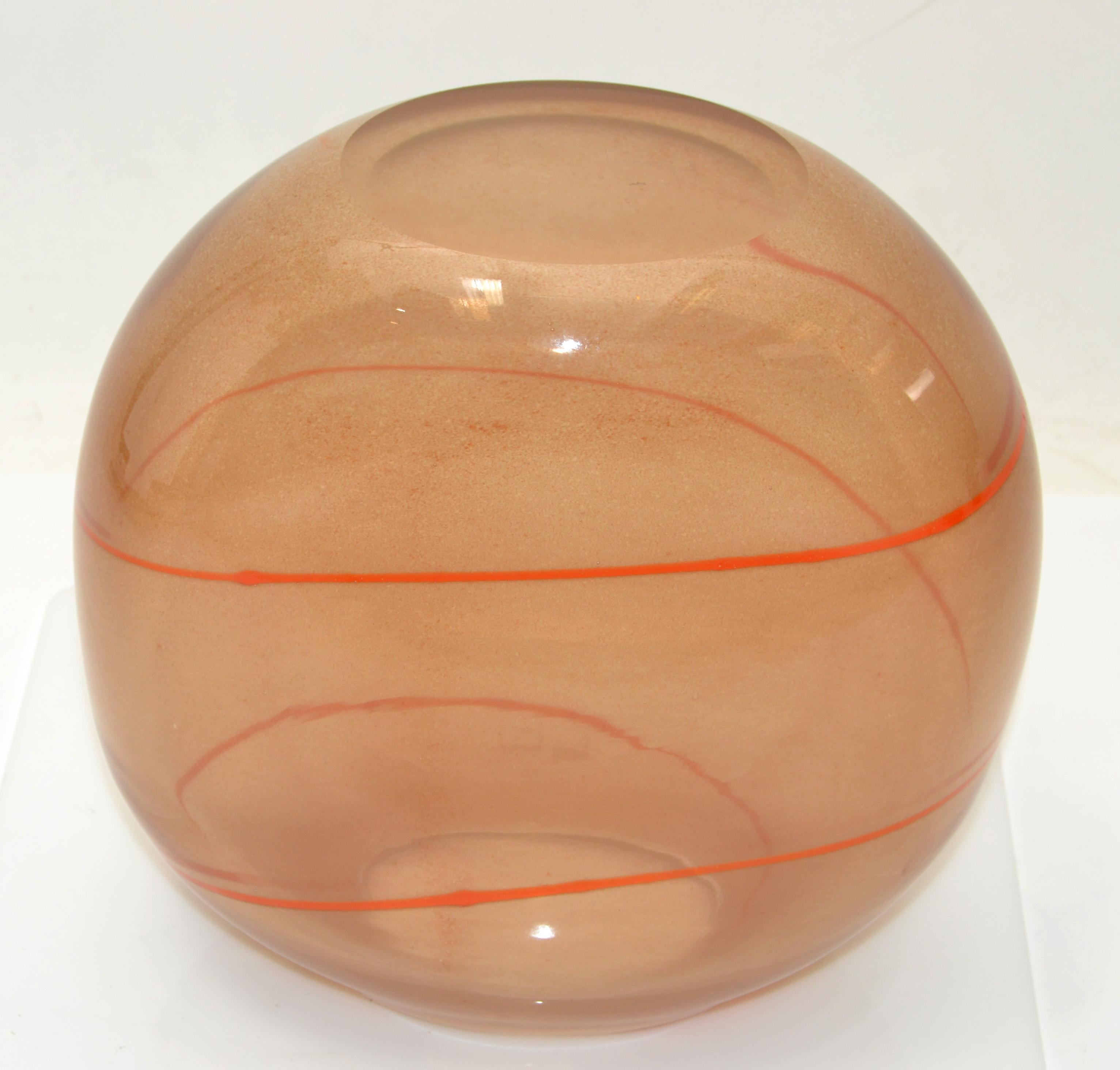 Henry Dean Belgium Blown Mid-Century Modern Striking Blown Glass Vase, Bowl 1980 In Good Condition For Sale In Miami, FL