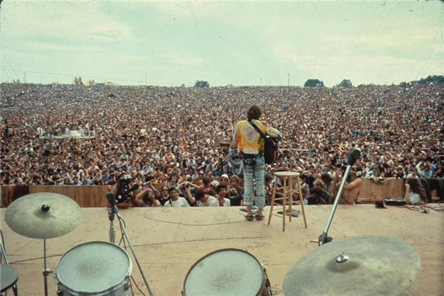 Henry Diltz Color Photograph – John Sebastian, Woodstock, New York 1969
