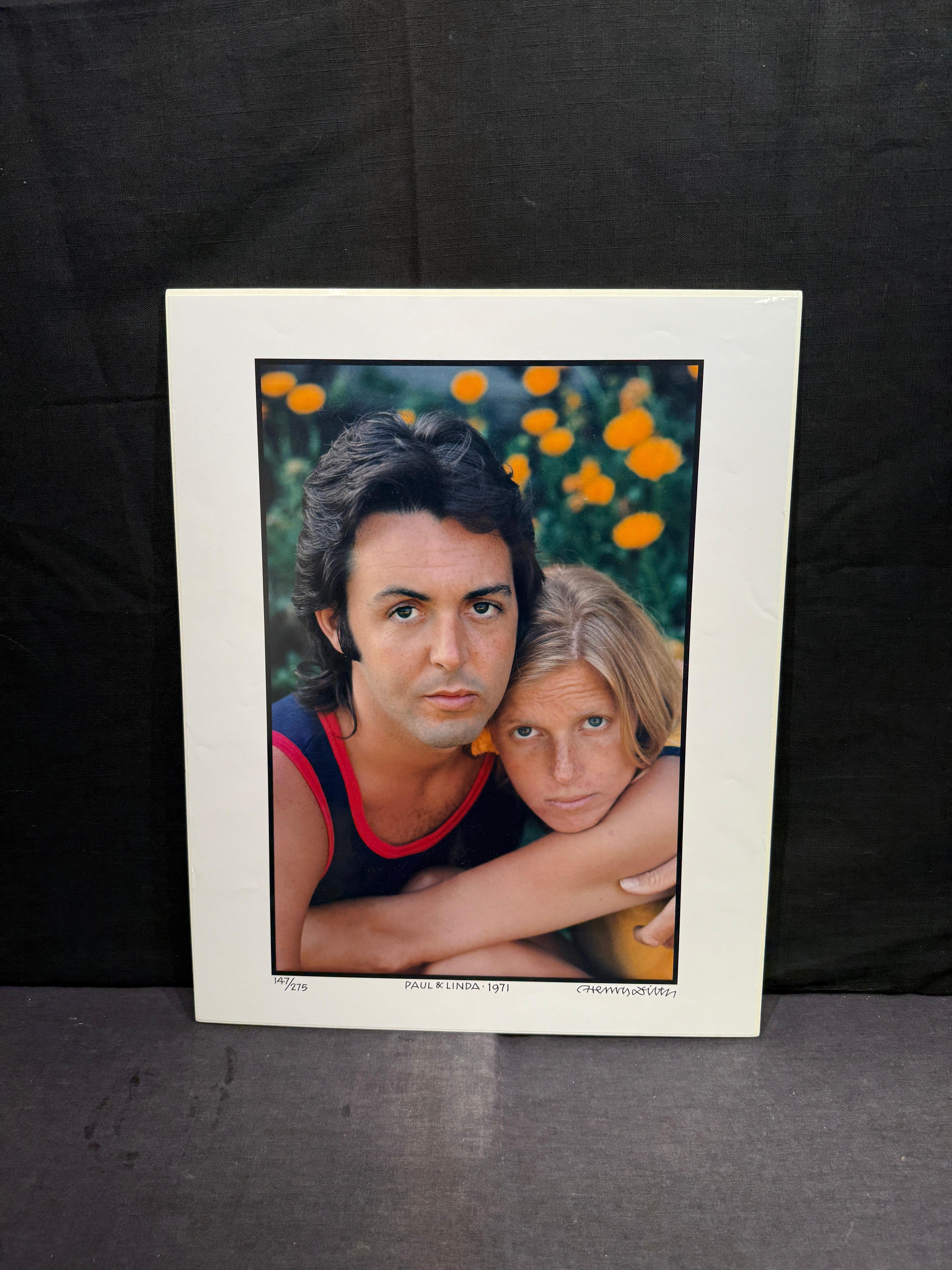Paul and Linda McCartney - Photograph by Henry Diltz