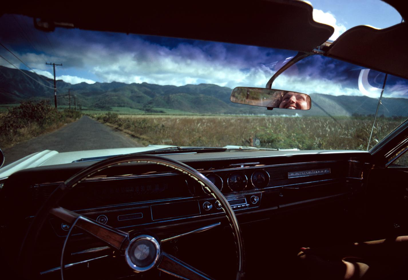 Henry Diltz Color Photograph – Rear View Mirror