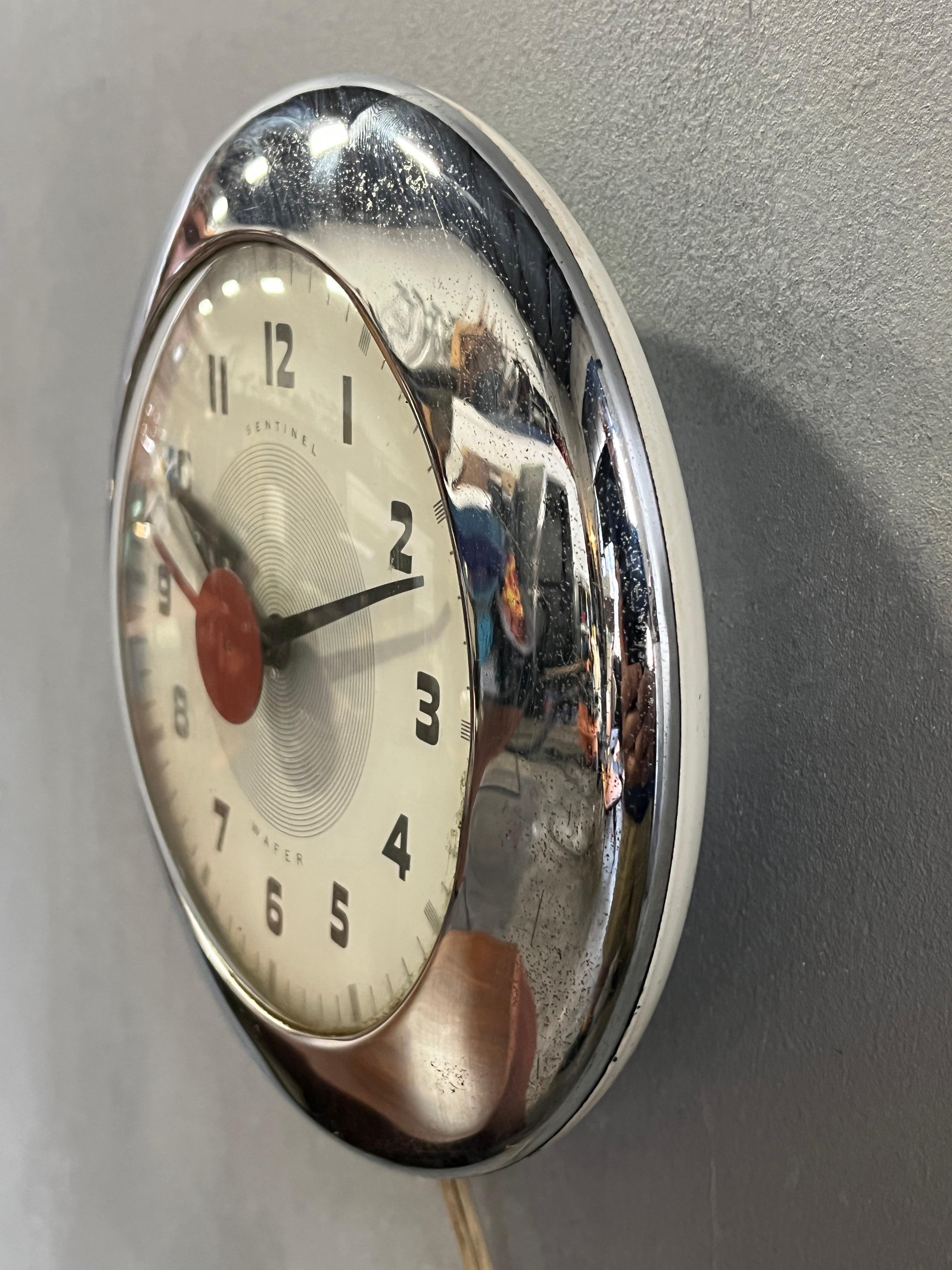 Mid-Century Modern Henry Dreyfuss Wall Clock For Sale