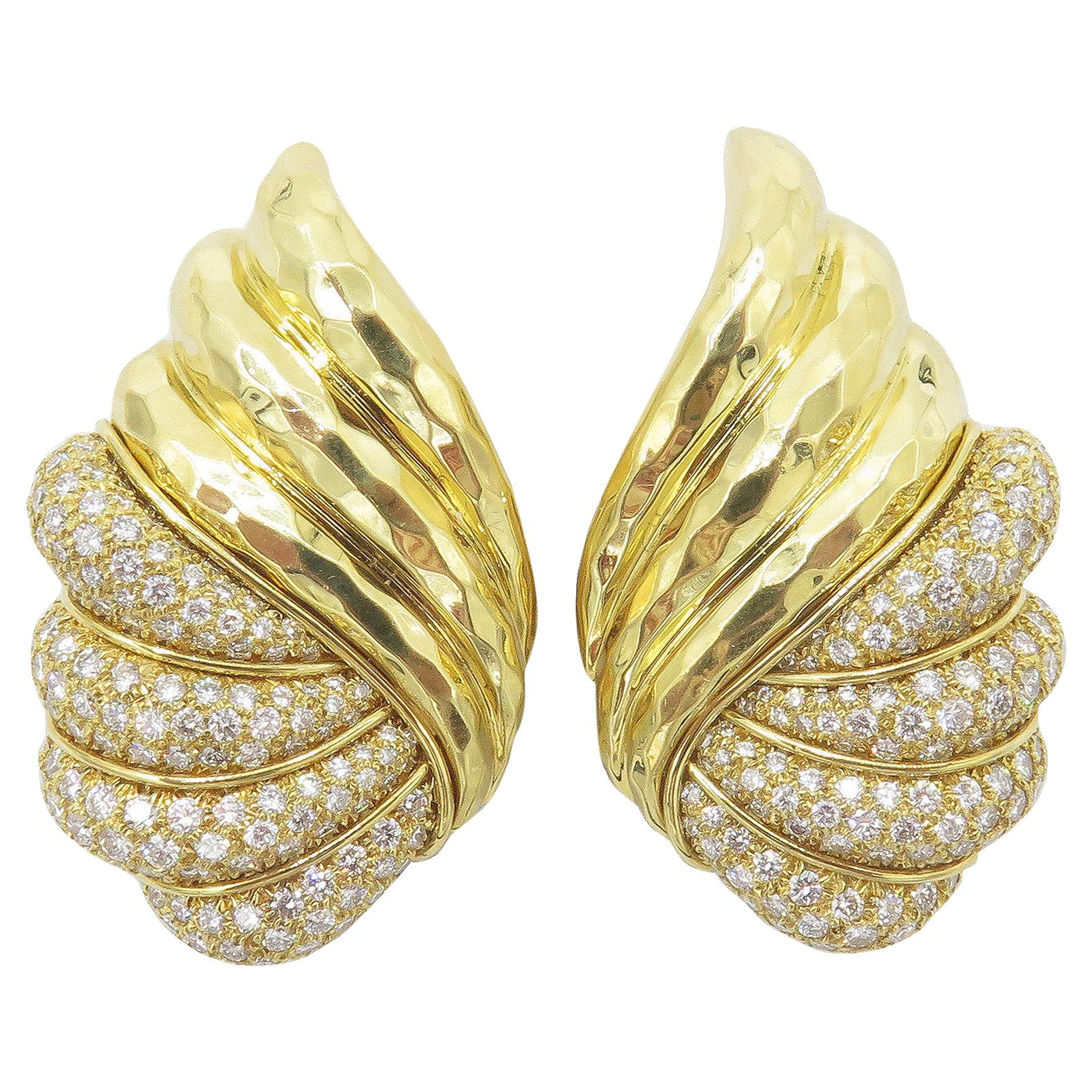 Henry Dunay 18 Karat Yellow Gold Diamond Earrings