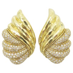 Henry Dunay Boucles d'oreilles en or jaune 18 carats et diamants