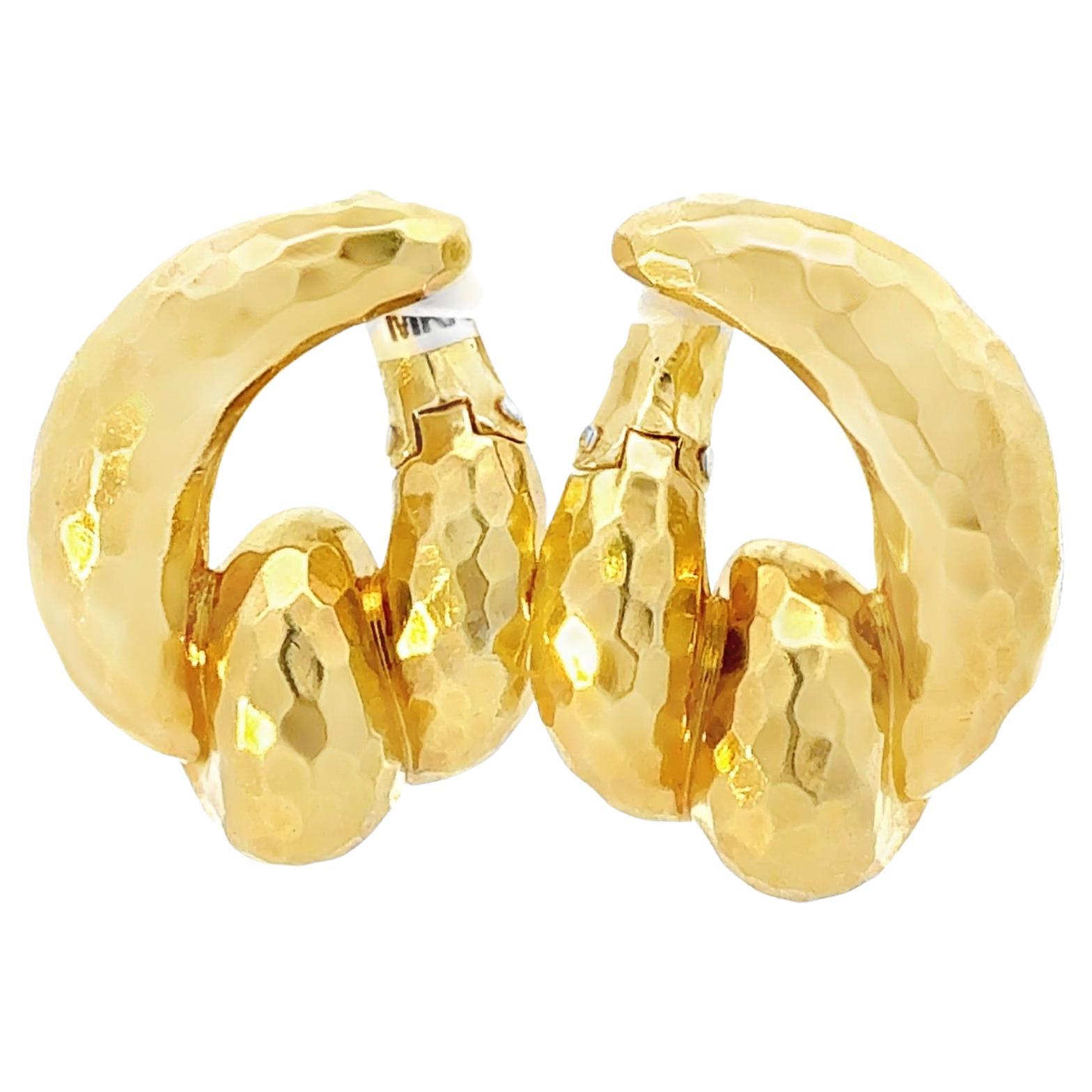 Boucles d'oreilles à pince en or jaune 18 carats Henry Dunay en vente