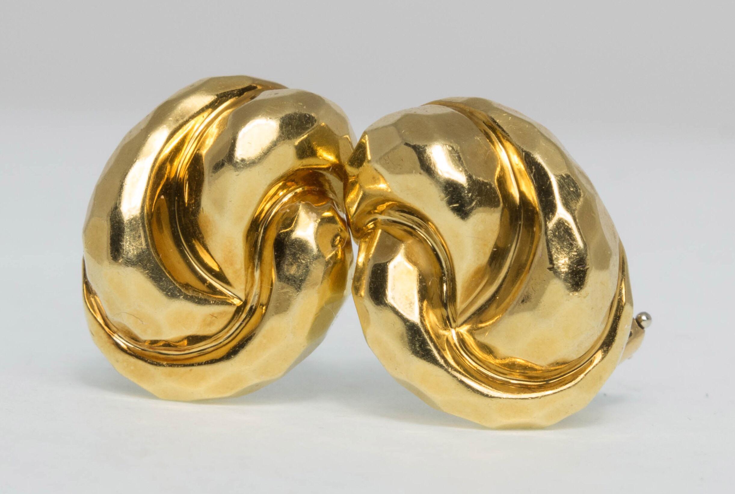 Modern Henry Dunay 18 Karat Gold Clip Earrings For Sale