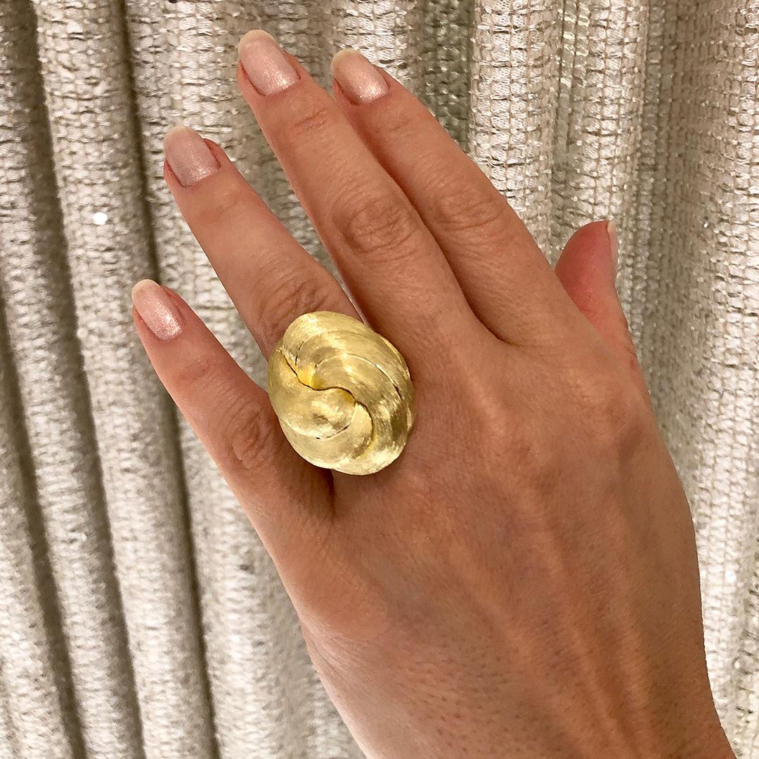 Henry Dunay 18k Gold Sabe Swirl Ring 5