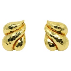 Henry Dunay 18K Gold Textured Earring