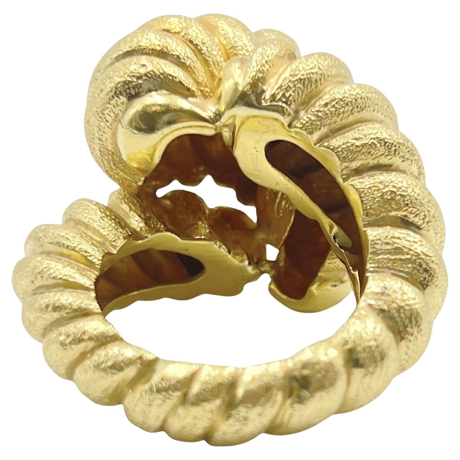 Women's Henry Dunay 18k Yellow Gold Rope-Twist Knot Ring For Sale