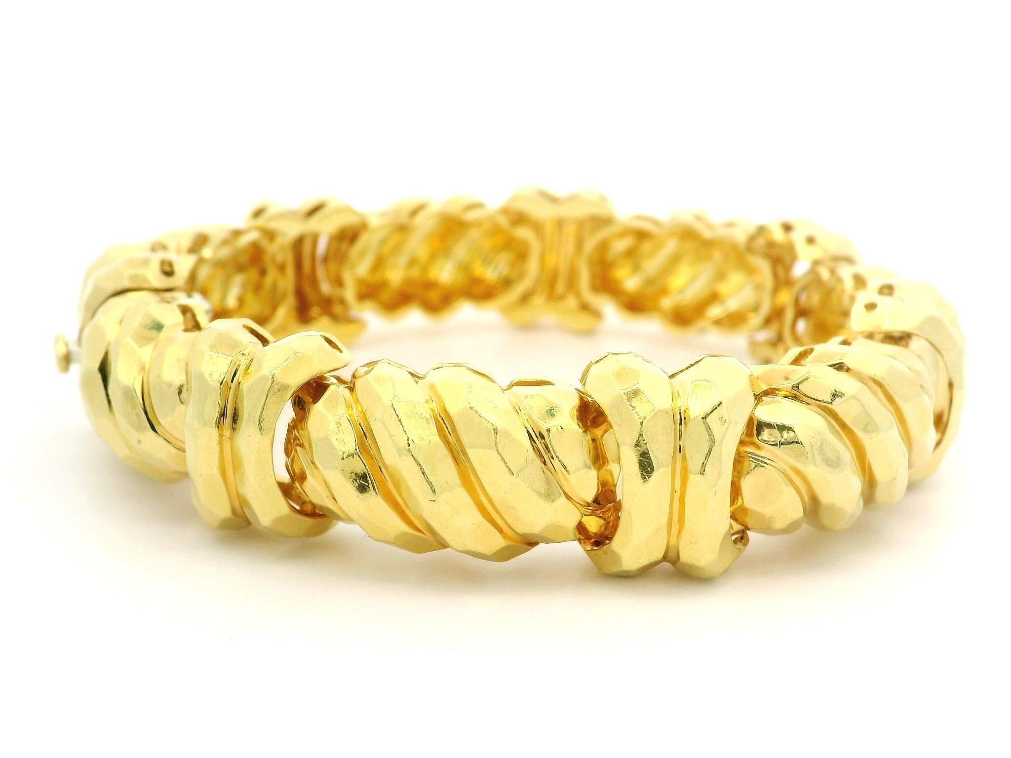 Henry Dunay Bracelet à maillons lourds en or jaune 18 carats, finition martelée à facettes audacieuse en vente 8